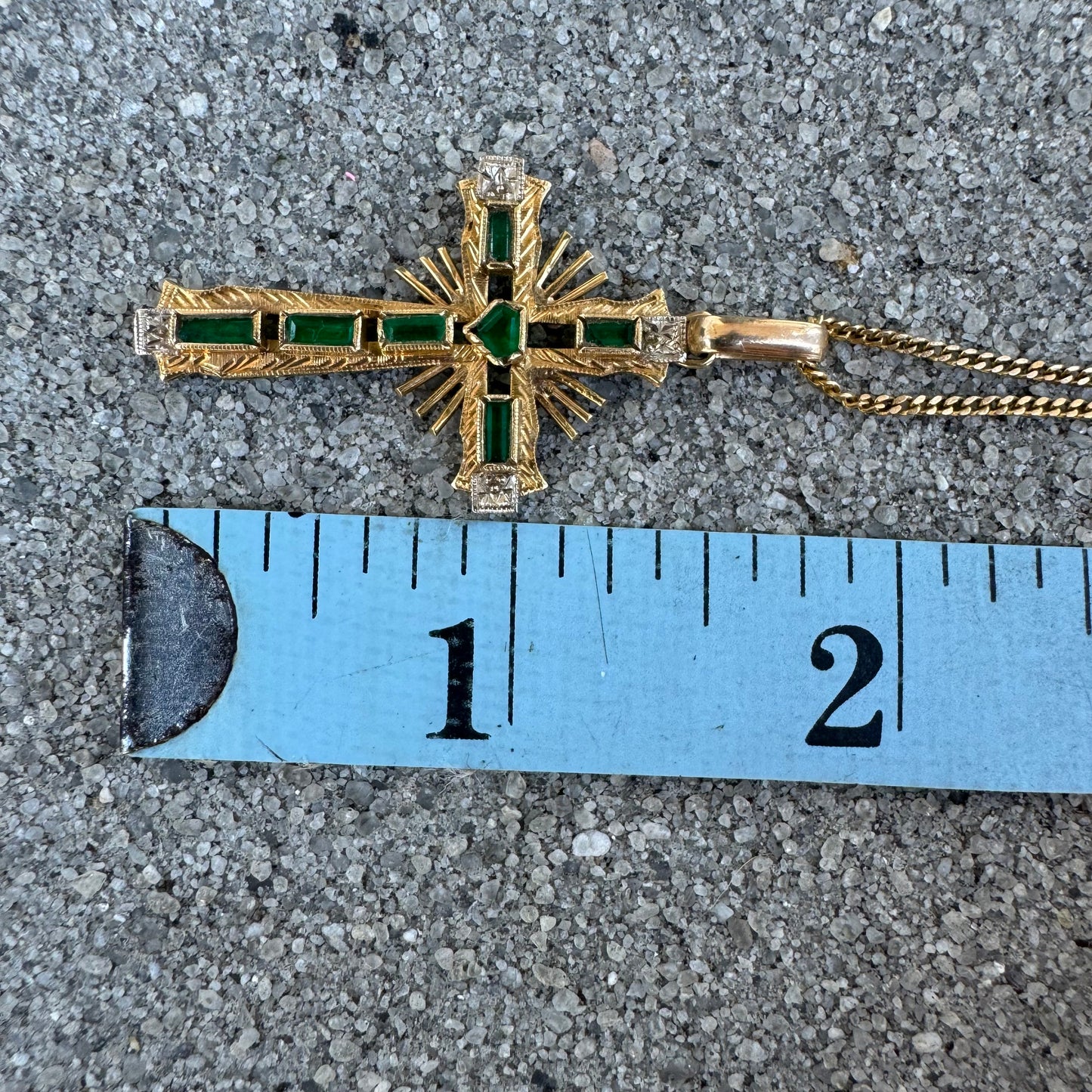 Vintage 18k Yellow Gold Handcrafted 2.0ctw Natural Columbian Emerald Spanish Cross Necklace (22”)