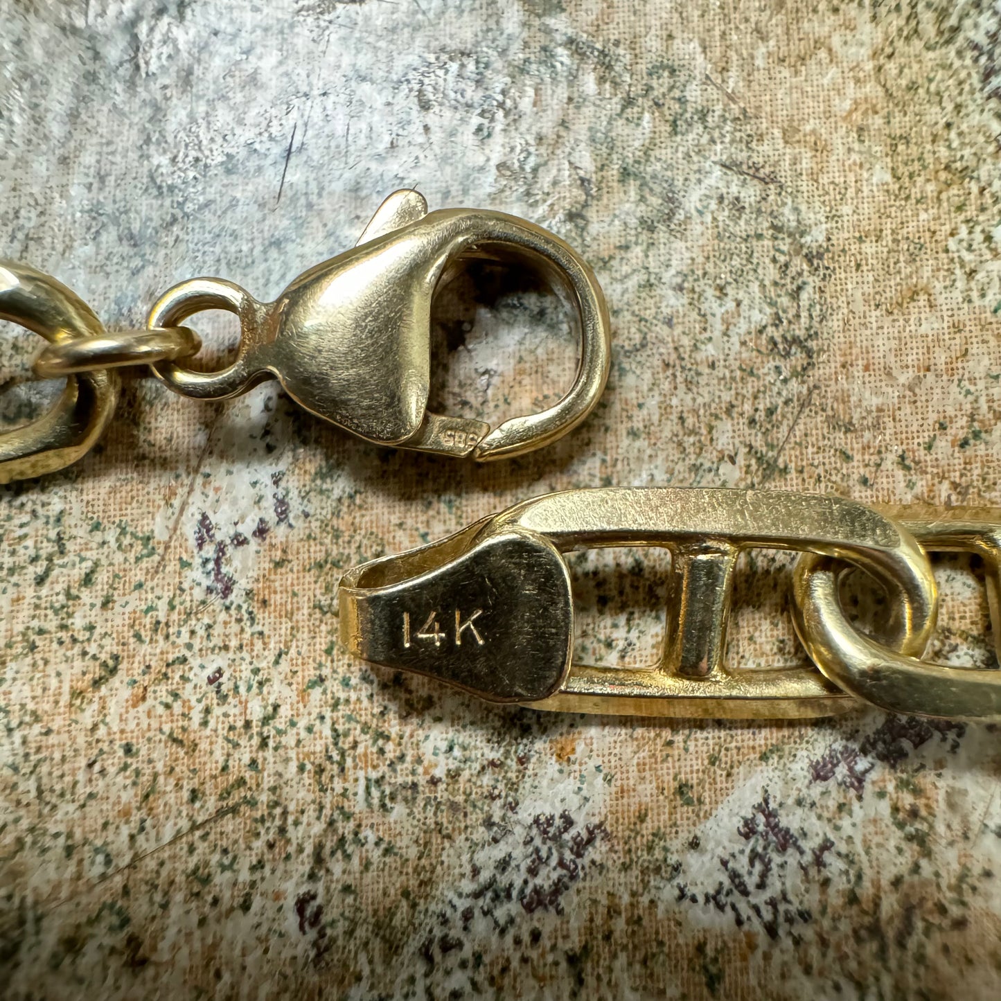 1980’s Solid 14k Yellow Gold Heavyweight Beveled Edge Chain D’Ancre Mariner Link Necklace (23.5”)