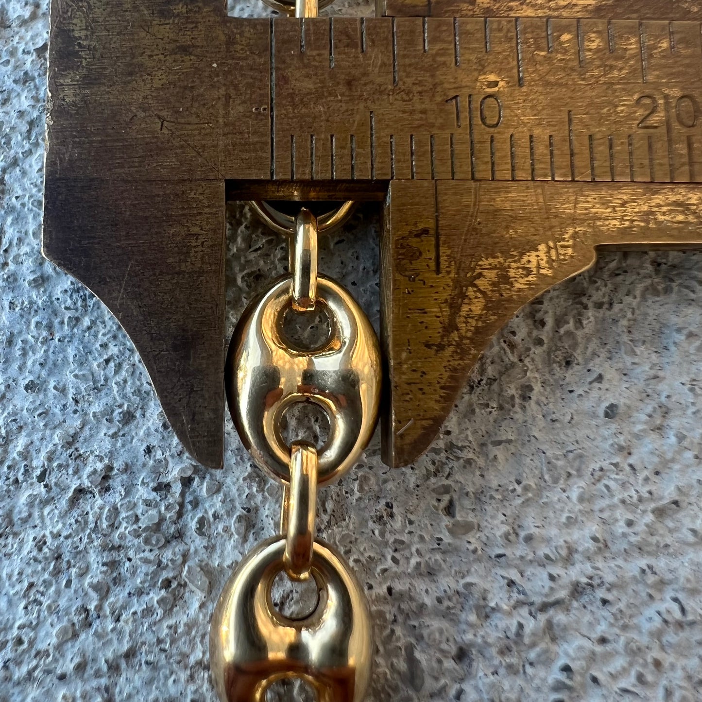 18k Chunky Italian Puffed Gucci Link Necklace (18”)
