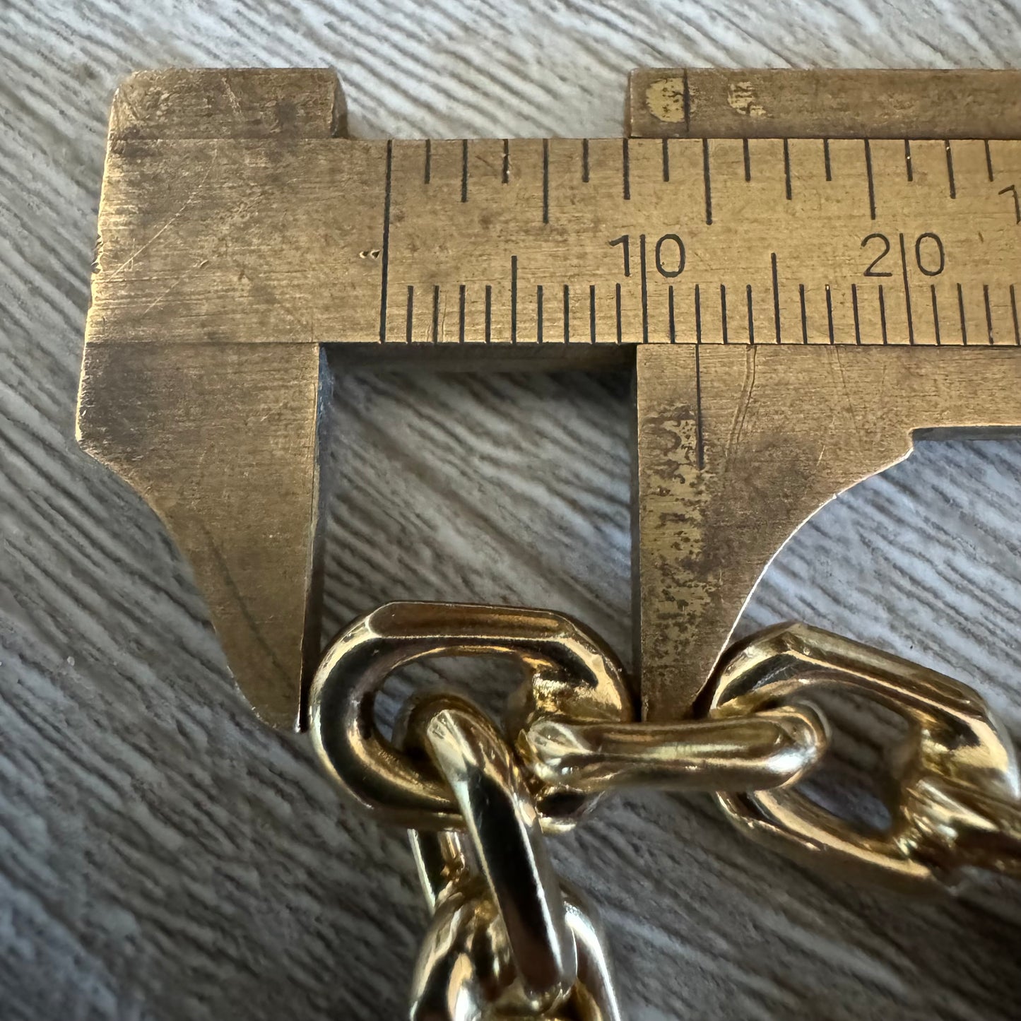 Immaculate Solid 14k Yellow Gold Heavyweight “Biker Chain” Anchor Link Bracelet (8.5”)