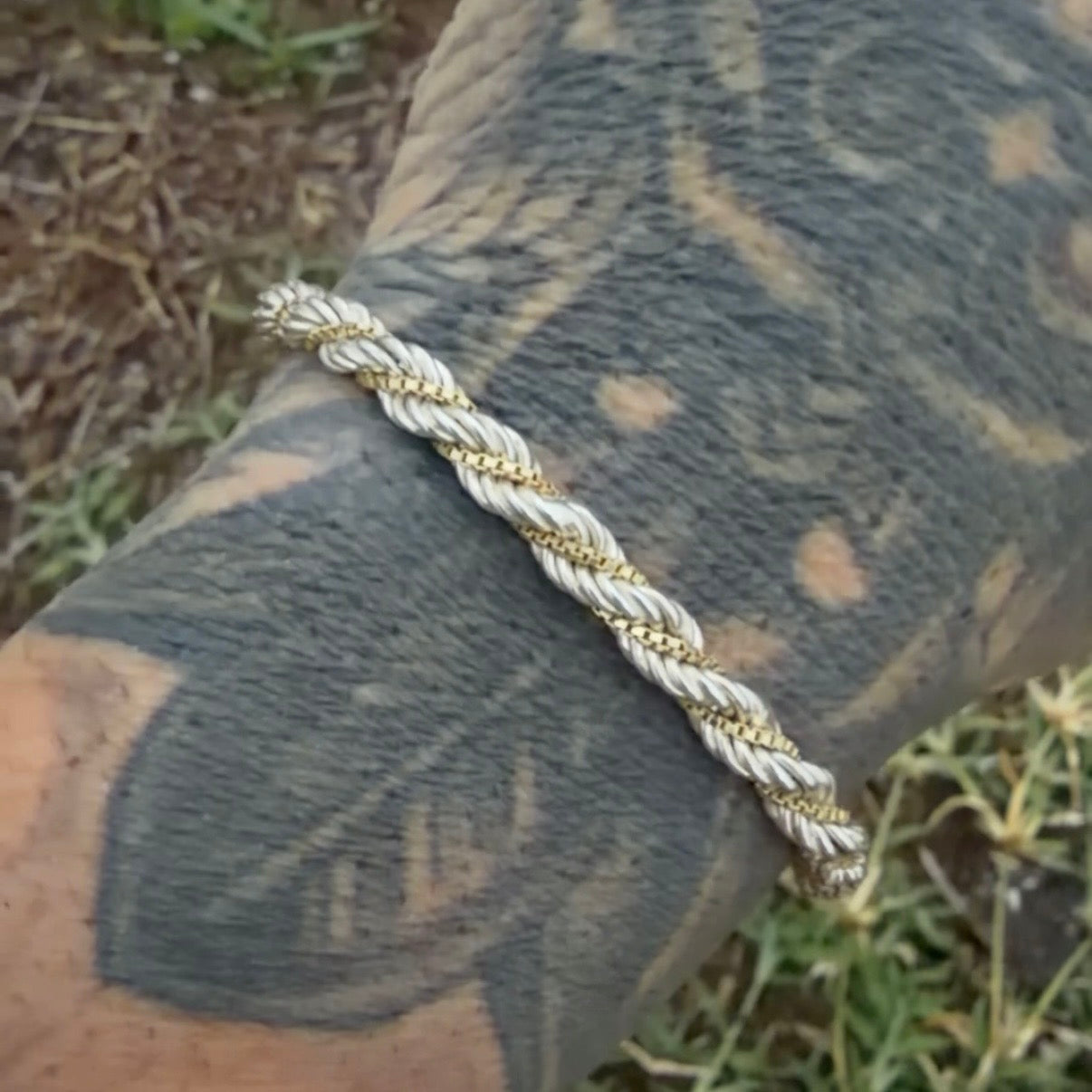 Bracelet