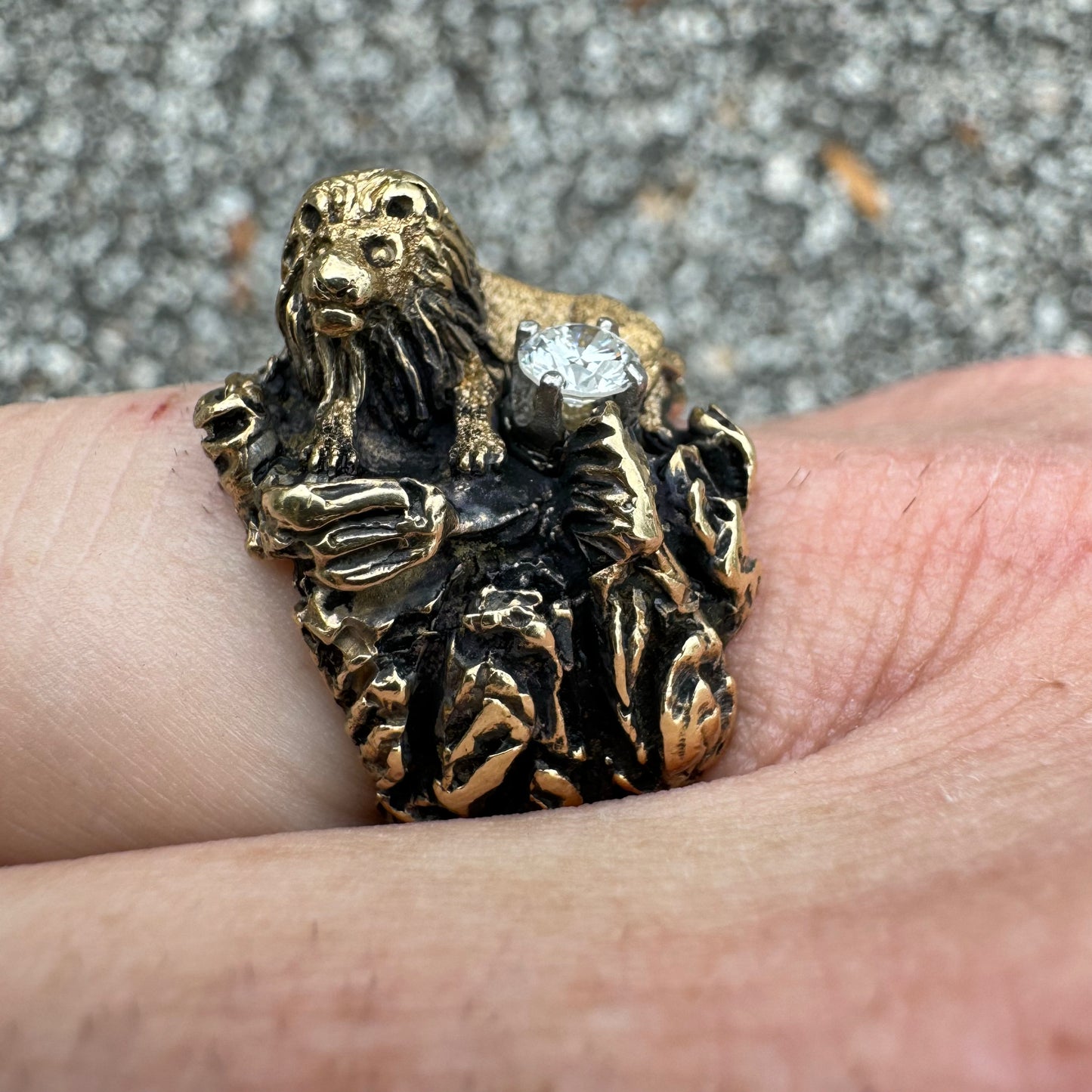Vintage Solid 14k Yellow Gold .25CT Natural VS Diamond Heavyweight Lion Ring (7.75)