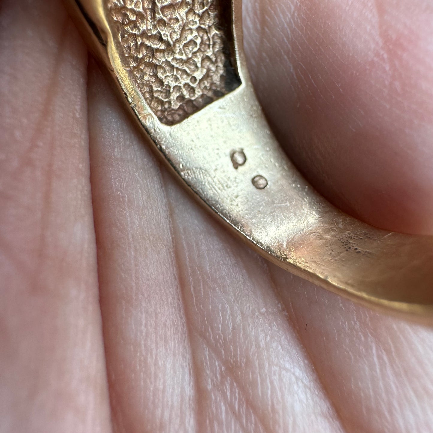 1960’s/70’s Solid 14k Yellow Gold .32CTW Natural VS Diamond Cluster Rectangular Tartelette Ring (9)