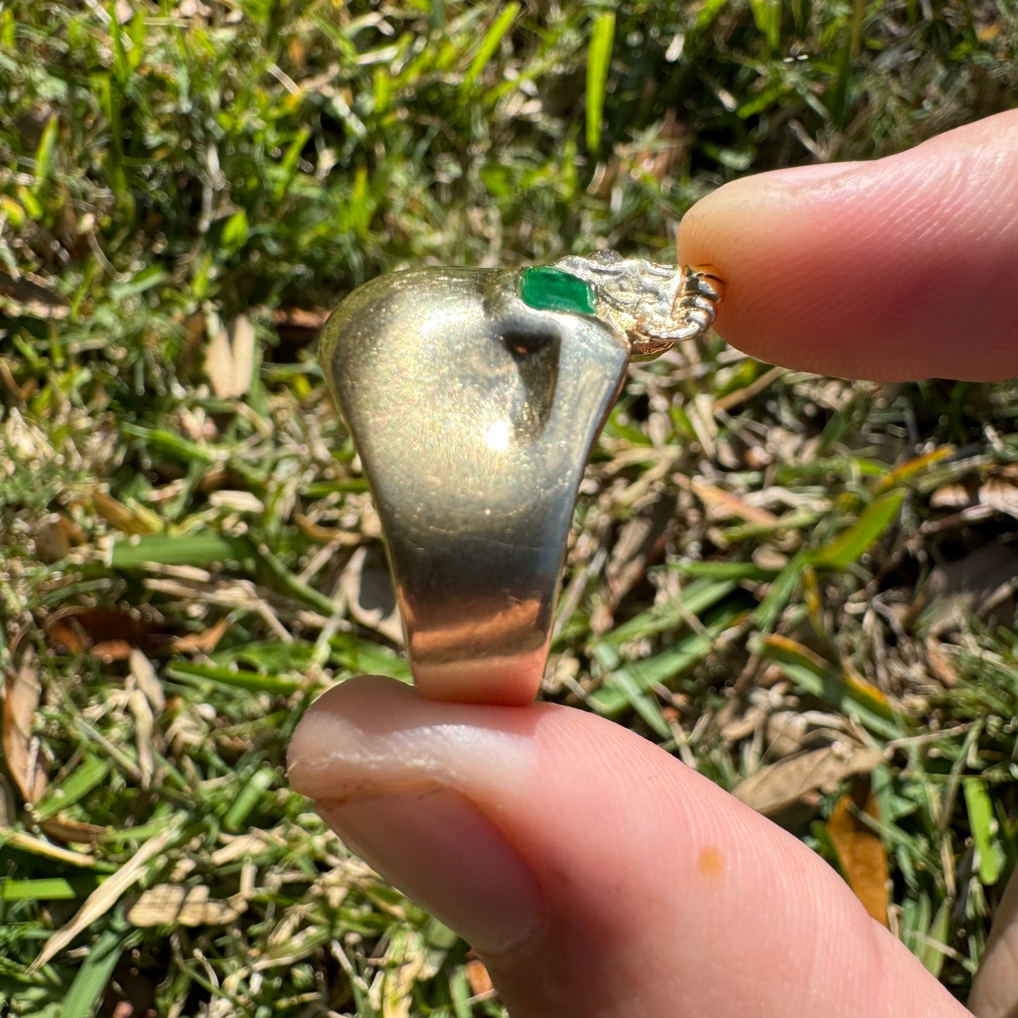 Vintage Custom Made 14k Yellow Gold Natural Emerald And Old Euro Cut Diamond Large Skull Ring (12)