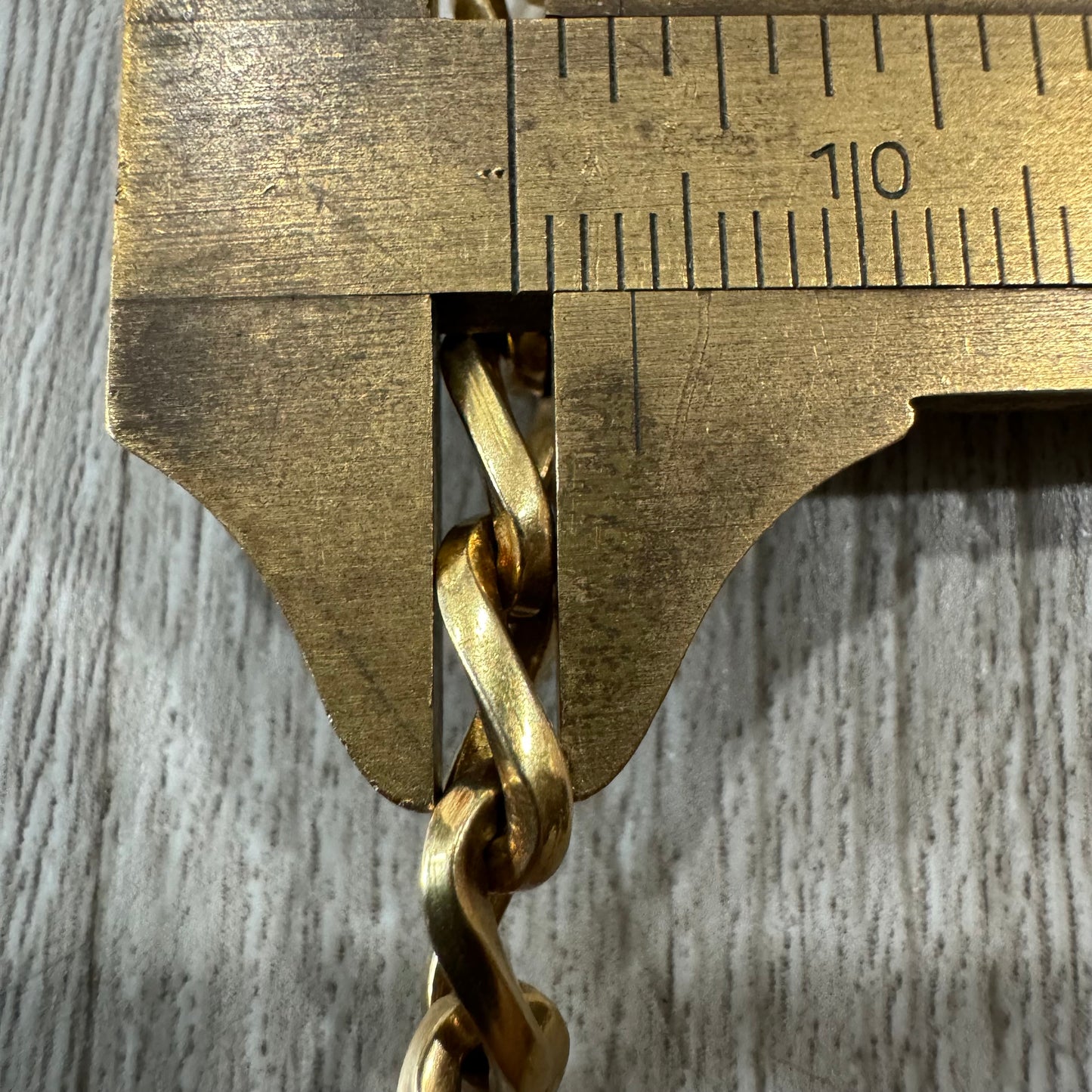 Vintage Solid 18k Yellow Gold Heavyweight Handcrafted Designer Curb Link Necklace (22.5”)