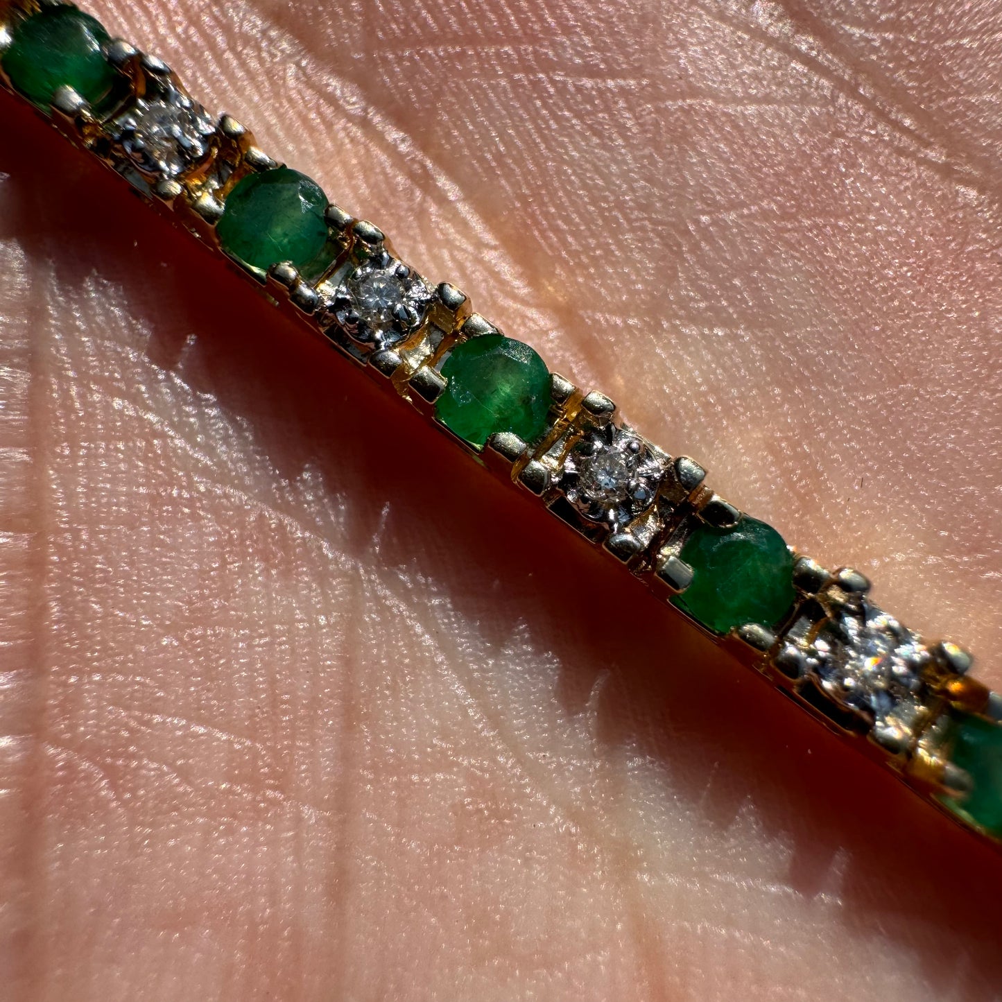 Vintage 14k Yellow Gold 2.75CTW Natural Emerald And Diamond Classic Tennis Bracelet (8”)