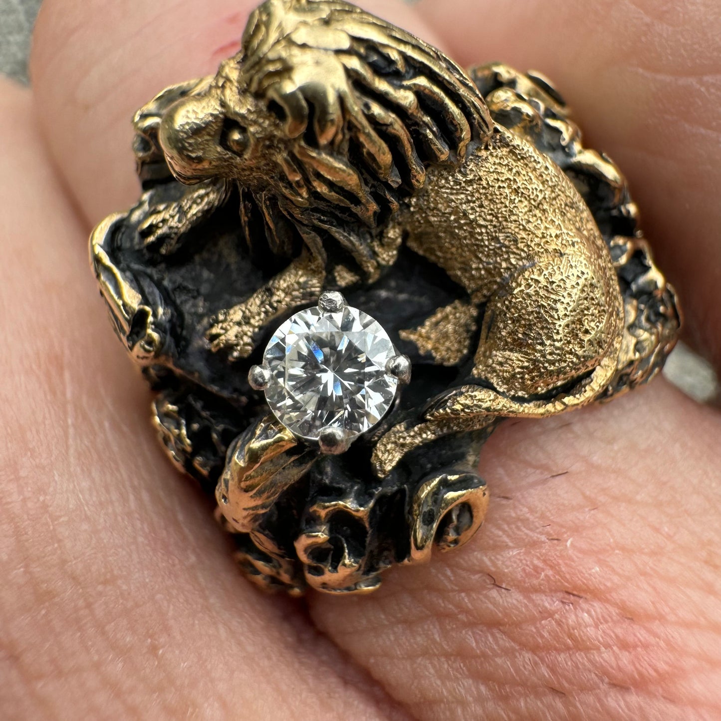 Vintage Solid 14k Yellow Gold .25CT Natural VS Diamond Heavyweight Lion Ring (7.75)