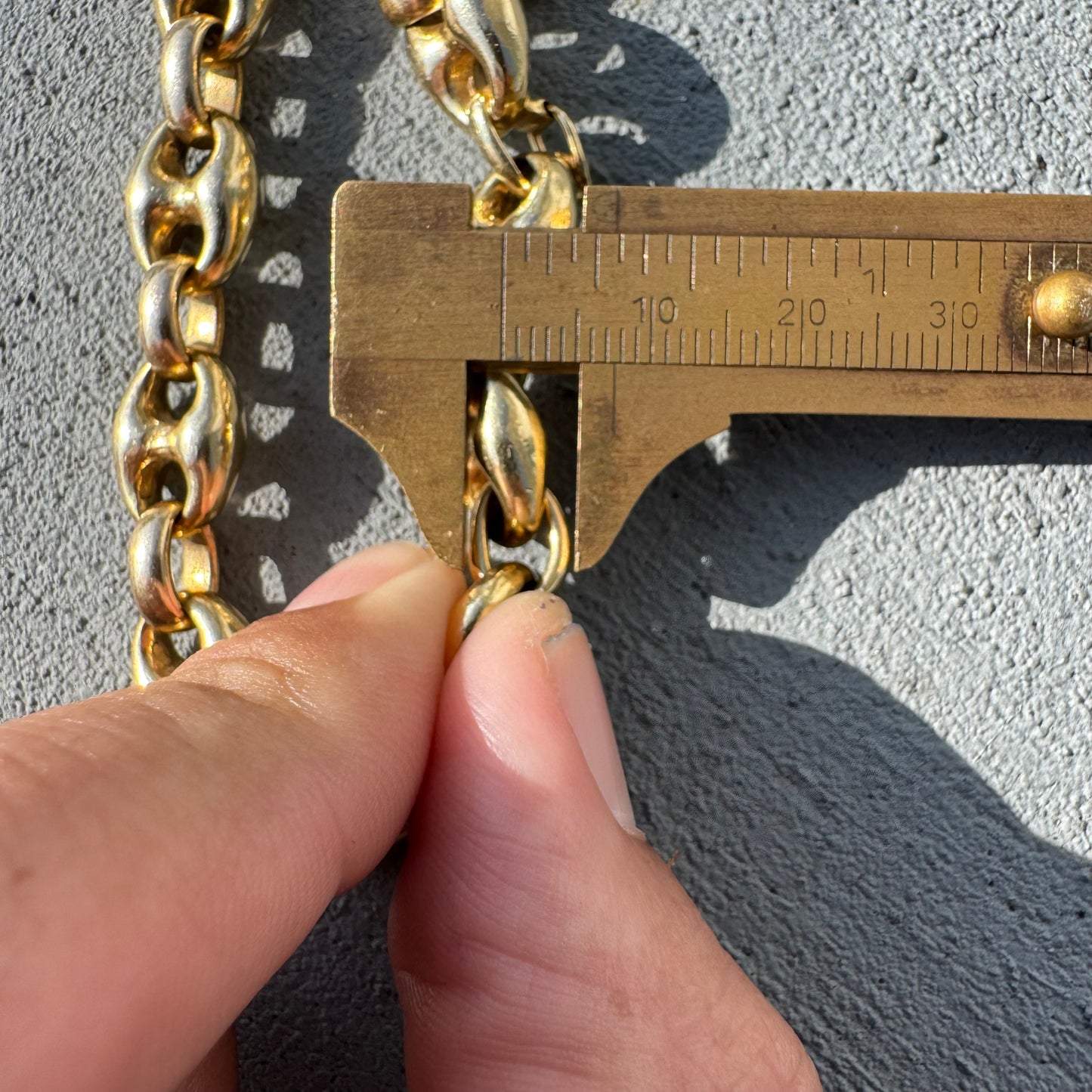 Vintage Fully Solid 14k Yellow Gold Super Heavyweight Puffed Mariner Link Bracelet (8.25”)