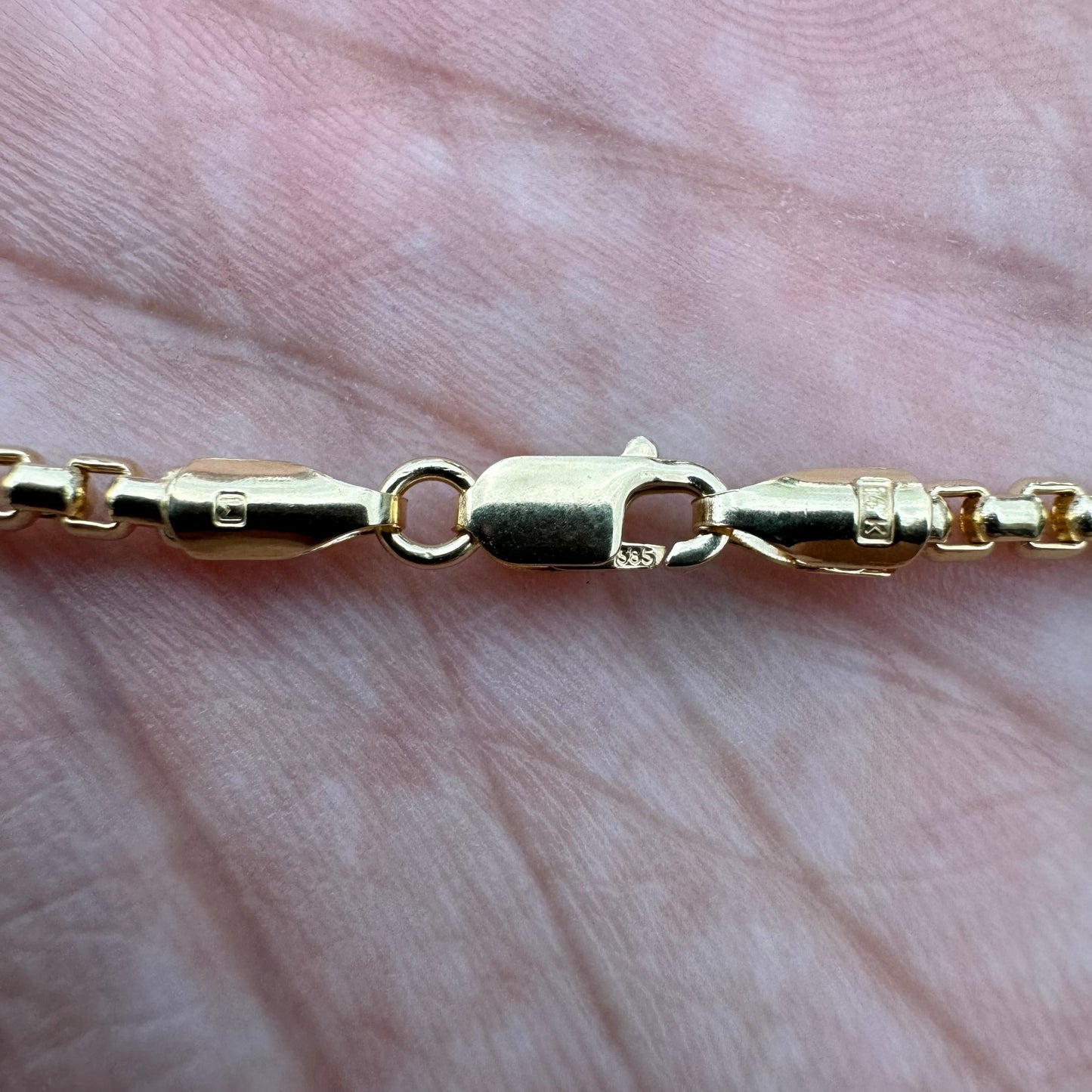 Brand New 14k Italian Yellow Gold Rounded Box Link Necklace (22”)