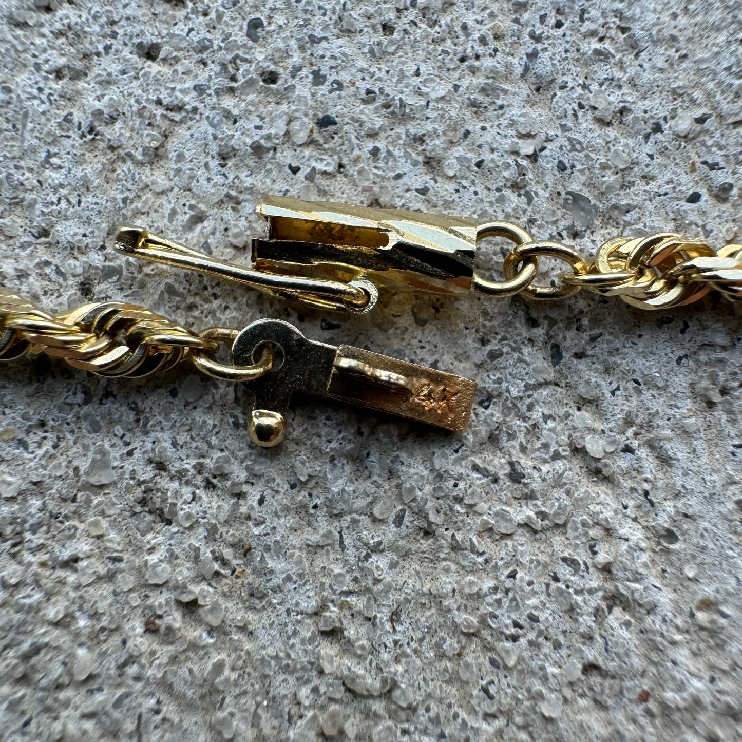 1980’s/90’s Solid 14k Diamondcut Yellow Gold Rope Chain Necklace By Michael Anthony (24”)