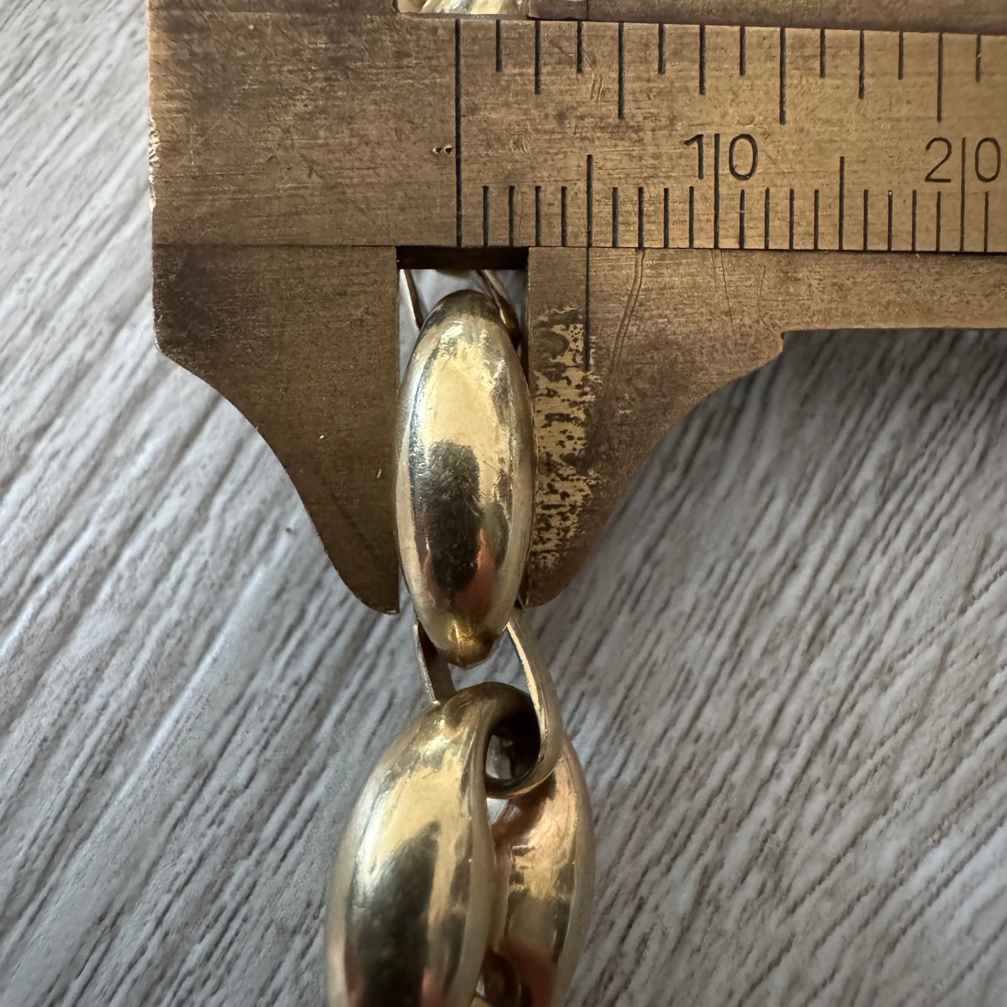 Vintage 14k Italian Yellow Gold Chunky Puffed Gucci Mariner Link Bracelet (8.75”)