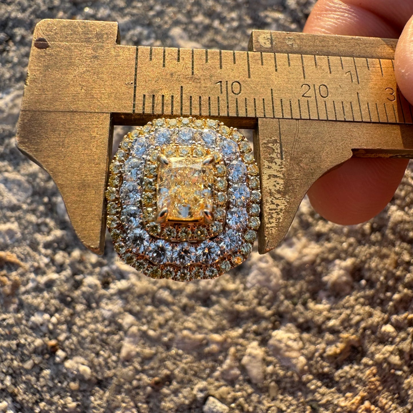 Brand New 14k White Gold 1.15ct Natural VS Cushion Cut Fancy Yellow Diamond 1.59ctw Natural VS Yellow And White Diamond Halo Ring (8)