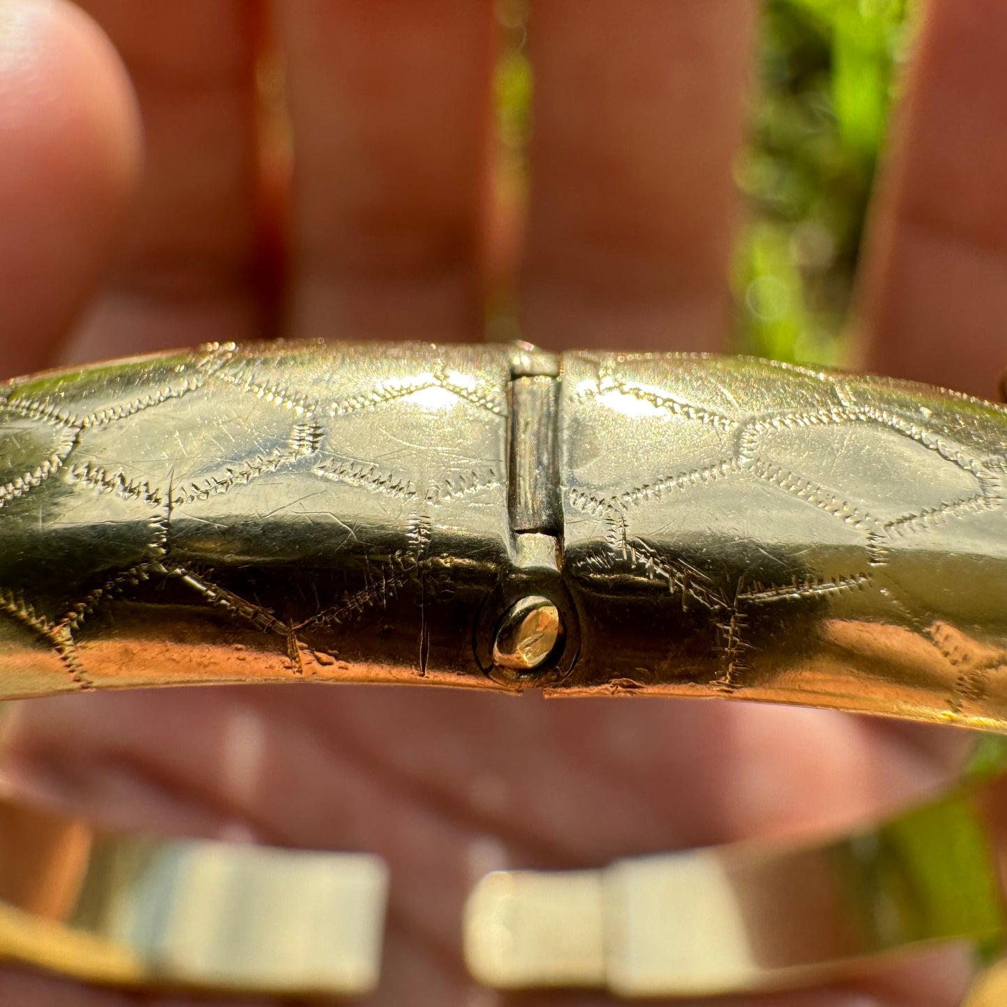 1960’s 14k Yellow Gold Hand Chased Wraparound Snake Hinged Bangle Bracelet (5.75”-6.75”)