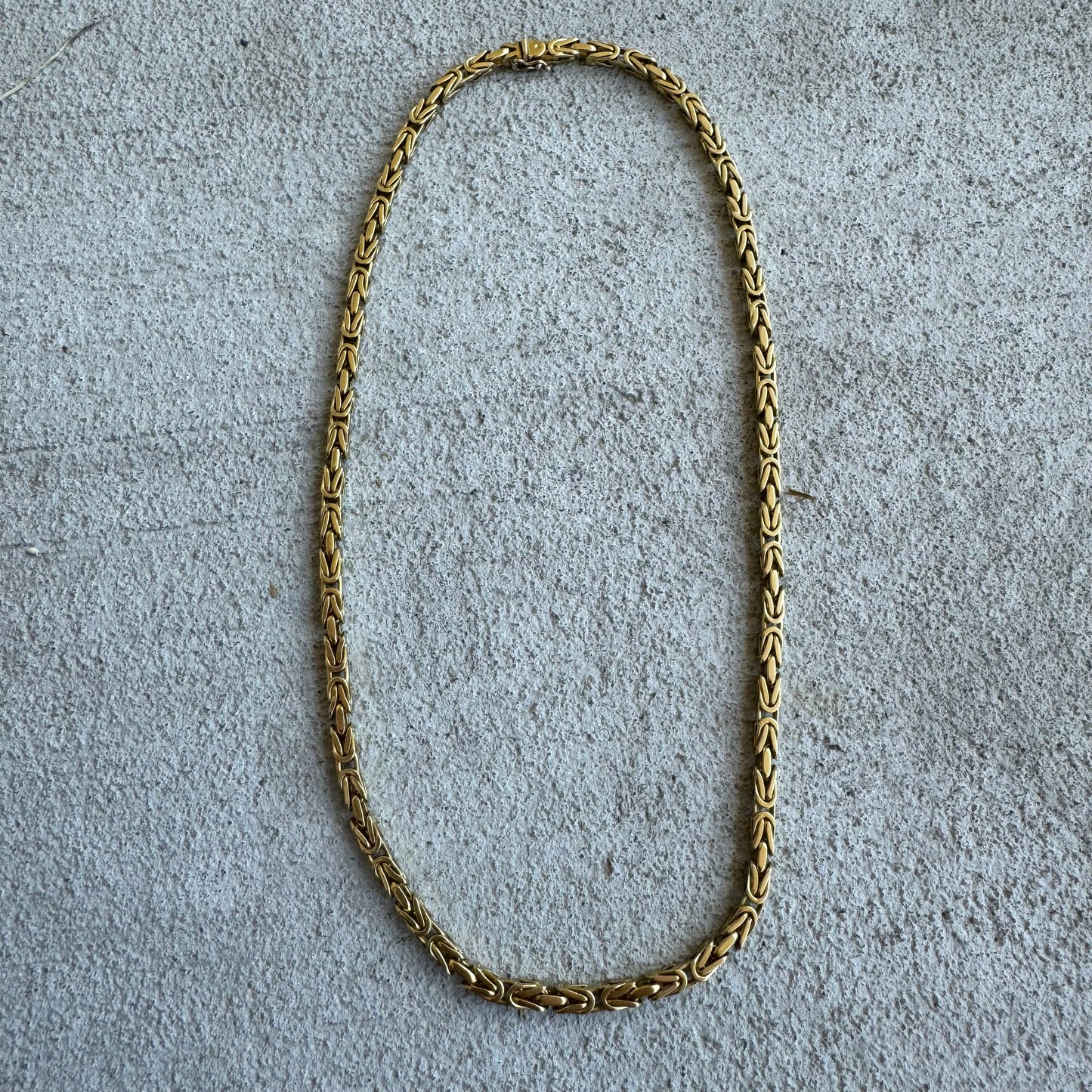 1970’s Solid 18k Yellow Gold Heavyweight Byzantine Link Necklace (18.25”)
