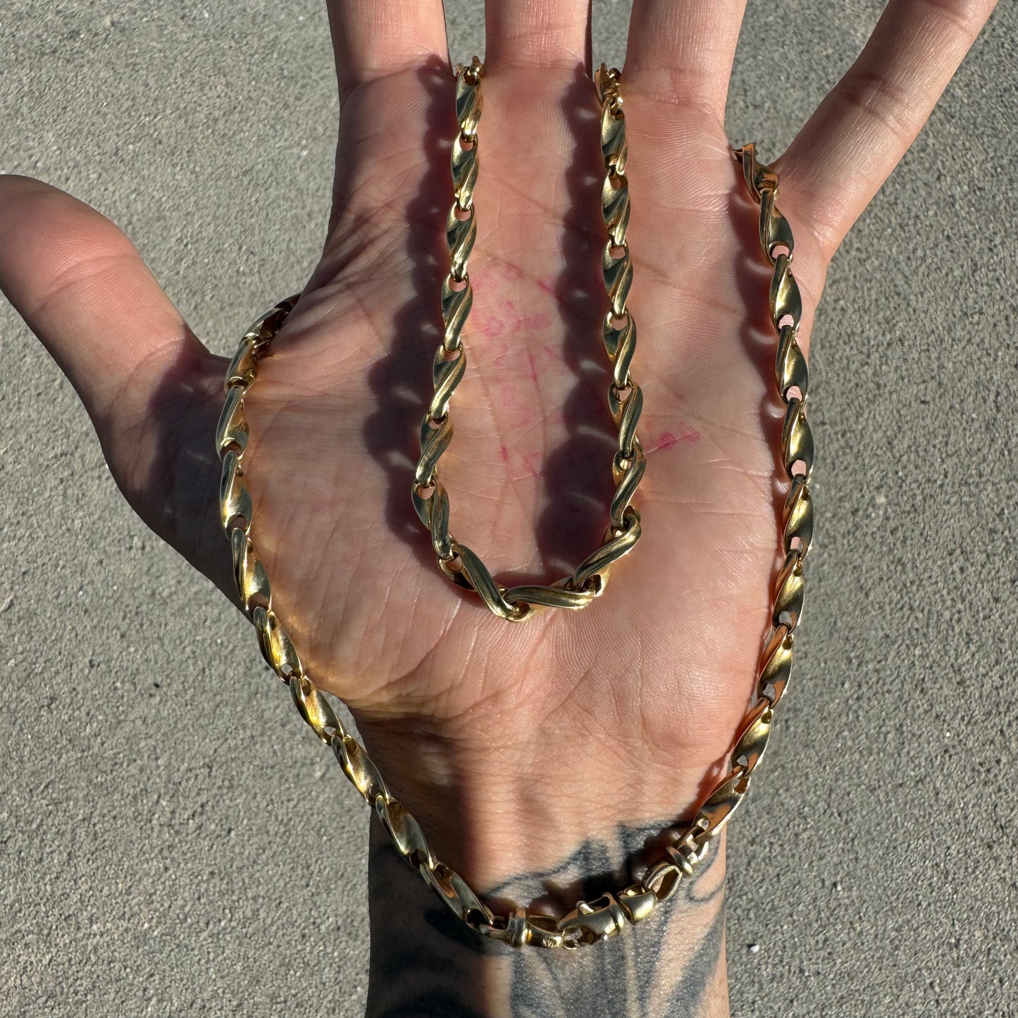 1980’s Solid 14k Yellow Gold Fancy Heavyweight Spiral Link Necklace (23”)