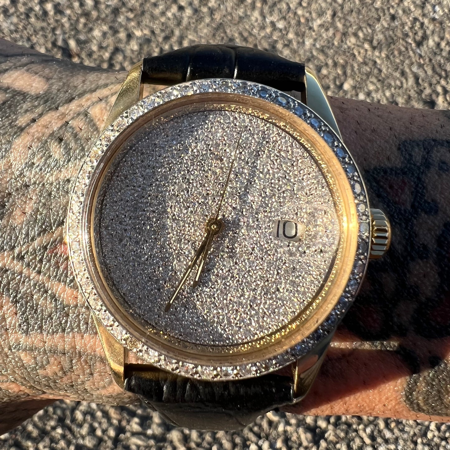 Custom 18k Gold 2.75CTW Natural Diamond Buss Down Watch (36mm)
