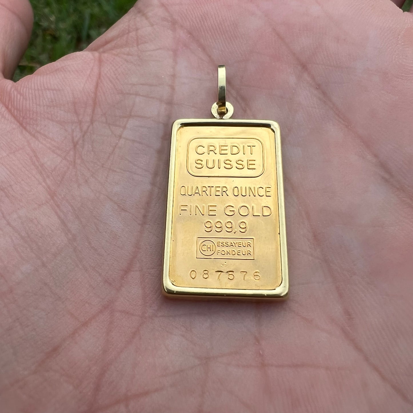“INVESTMENT JEWELRY” Vintage Pure .999 24k Gold Quarter Oz Credit Suisse Bullion Pendant
