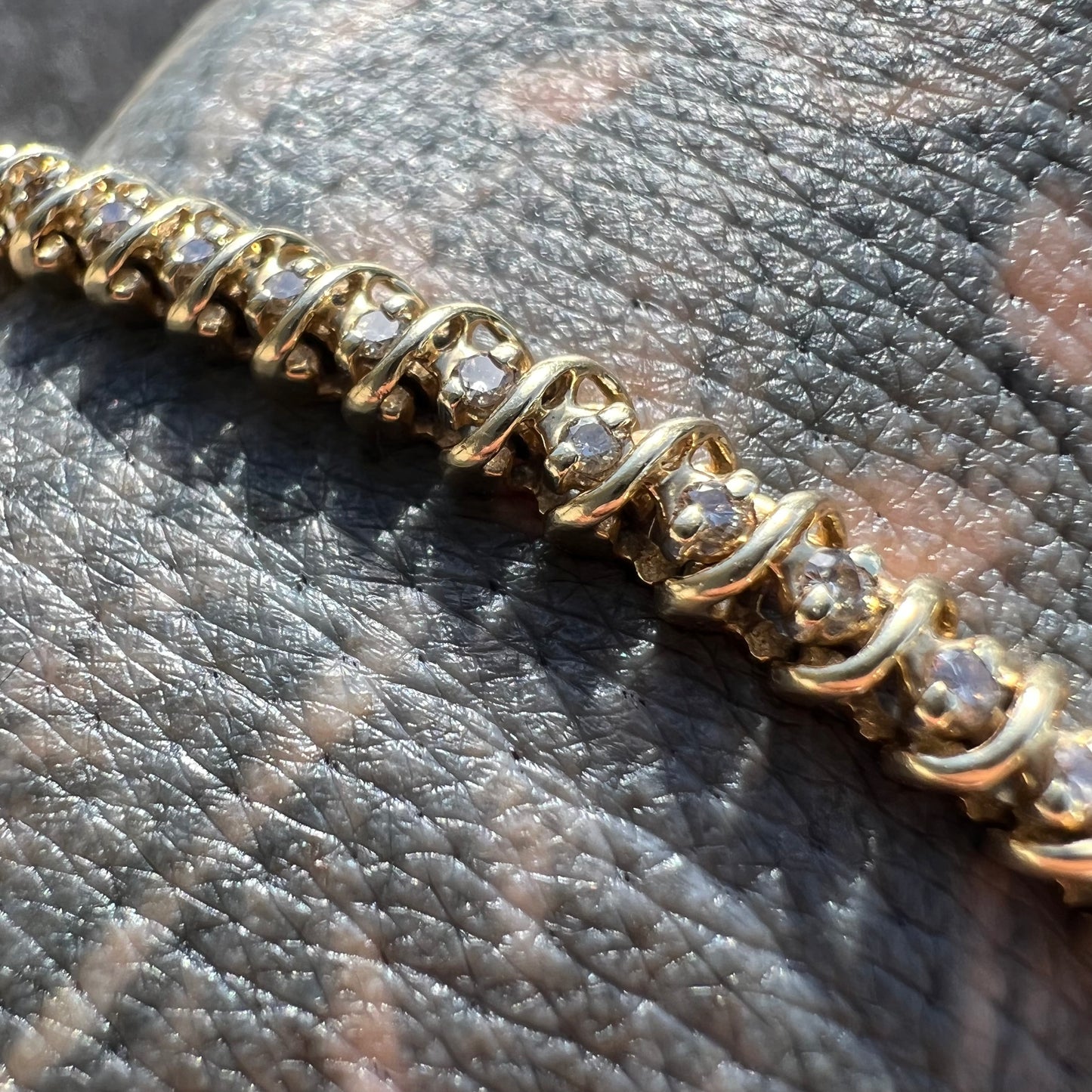 Vintage 14k Yellow Gold Heavyweight 1.0CTW Natural Diamond Classic Tennis Bracelet (7”)