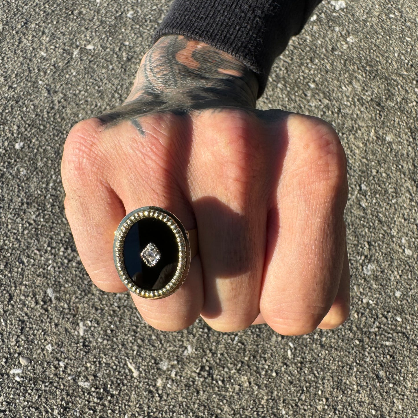 Vintage Solid 18k Yellow Gold Black Onyx Natural Solitaire Diamond Signet Ring (8.25)