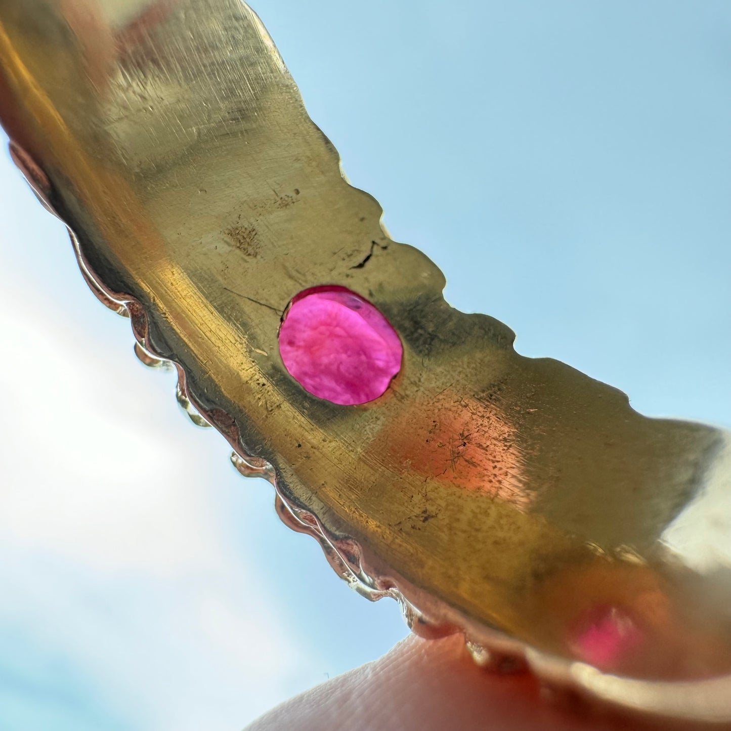 1960’s/70’ Solid Backed 14k Yellow Gold Heavyweight 2.3Ct Natural Ruby Brutalist Nugget Ring (11.5)