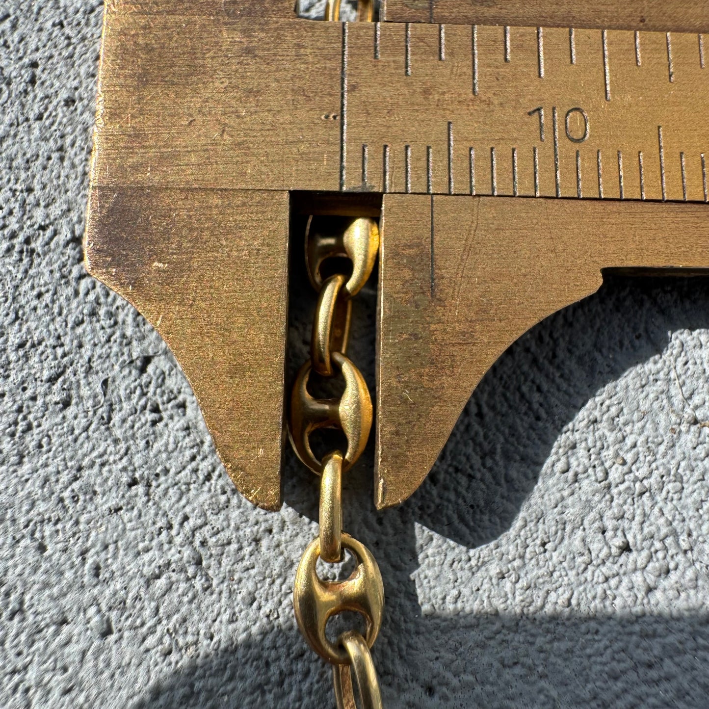 Vintage Fully Solid 18k Yellow Gold Puffed Mariner Link Necklace (27.75”)