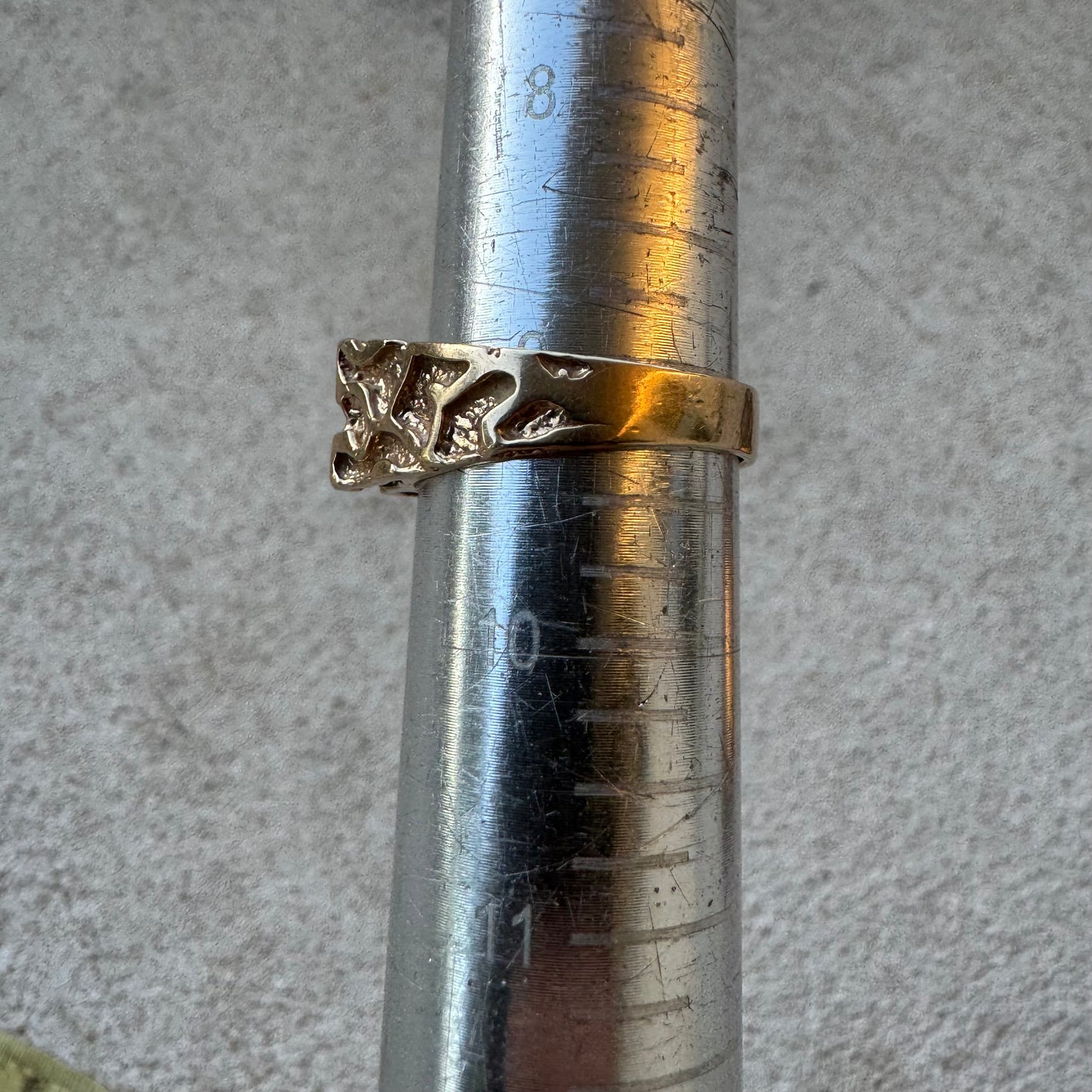 Vintage Solid 14k Natural Diamond Encrusted Honeycomb Nugget Ring (9)