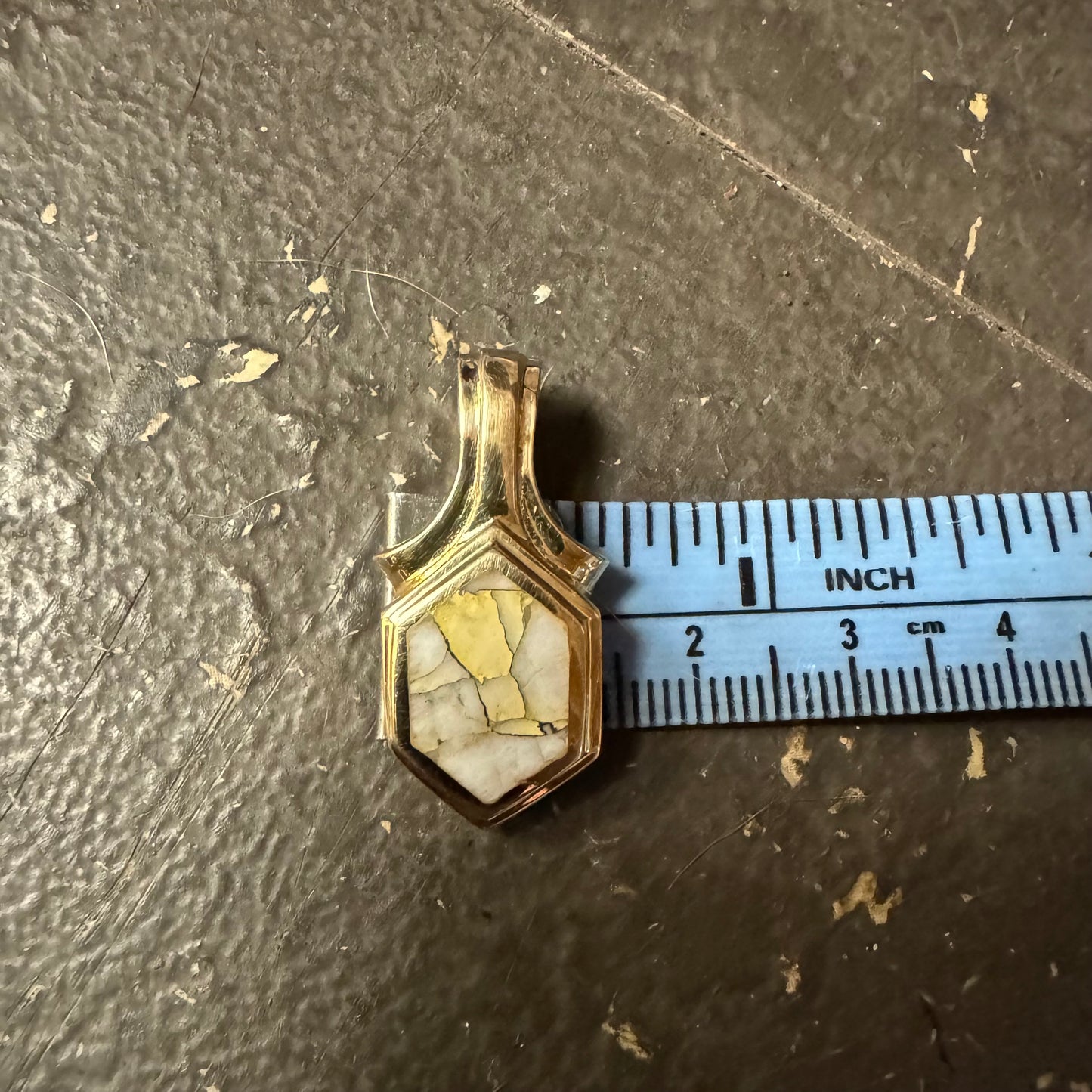 Vintage 14k Yellow Gold Natural Gold Bearing Quartz Pendant