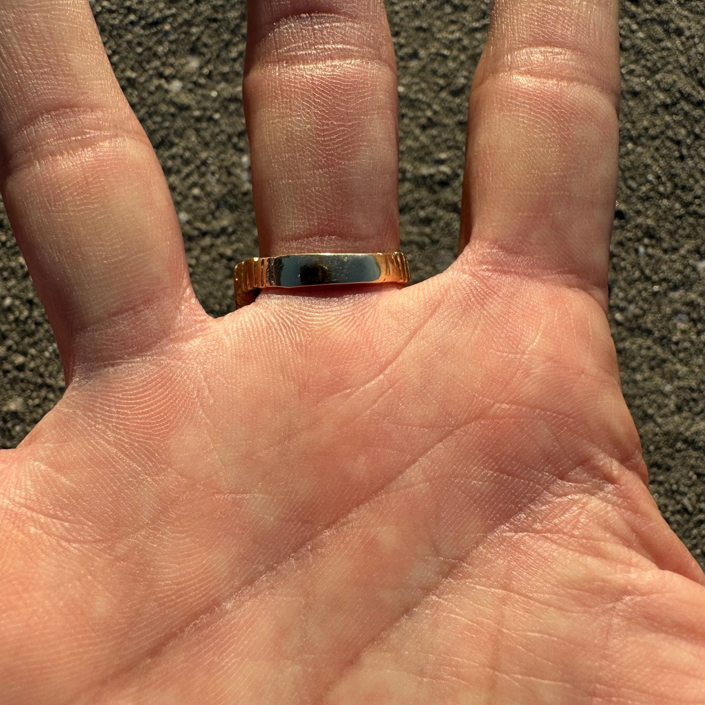 Circa 1960’s Heavyweight 14k Yellow Gold .75ctw Natural Single Cut Diamond Brutalist Ring (10.75)