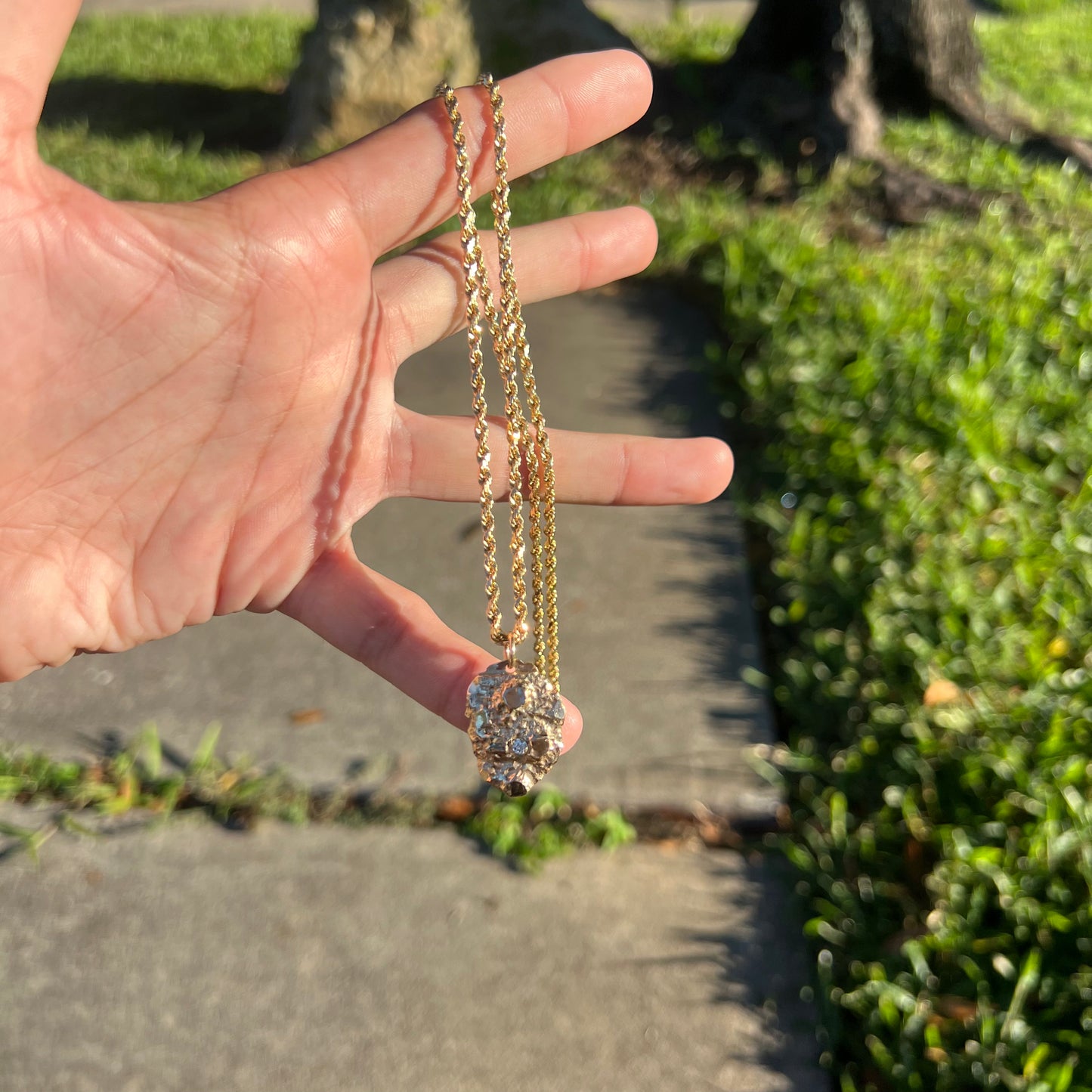 Solid 18k Yellow Gold Natural Diamond Encrusted Nugget Pendant