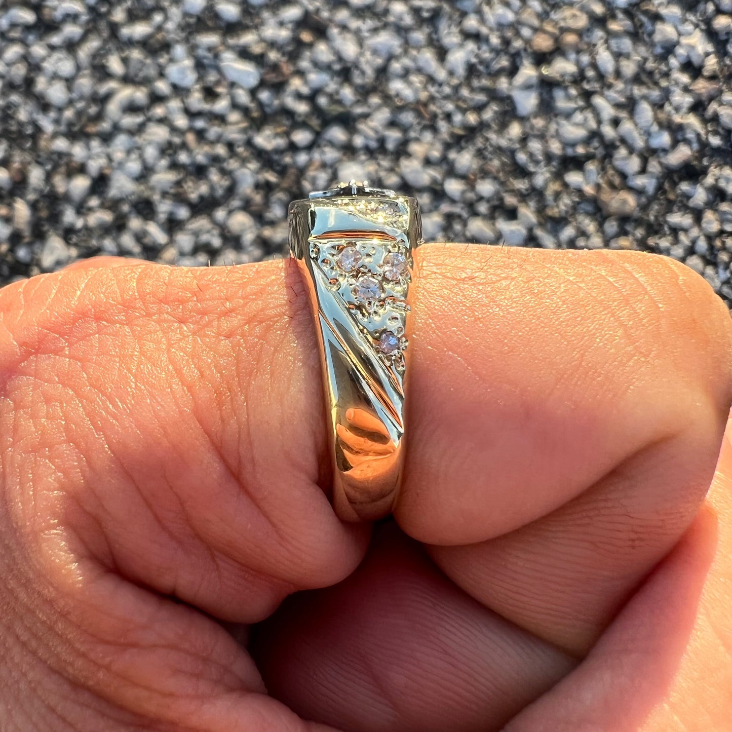 1950’s 14k Yellow Gold Solid Backed Comfort Fit Black Onyx Natural Diamond Nugget Ring (10)