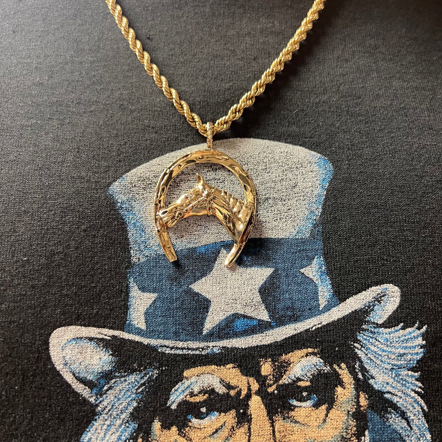 1980’s Solid 14k Yellow Gold Large Good Luck Horseshoe Pendant