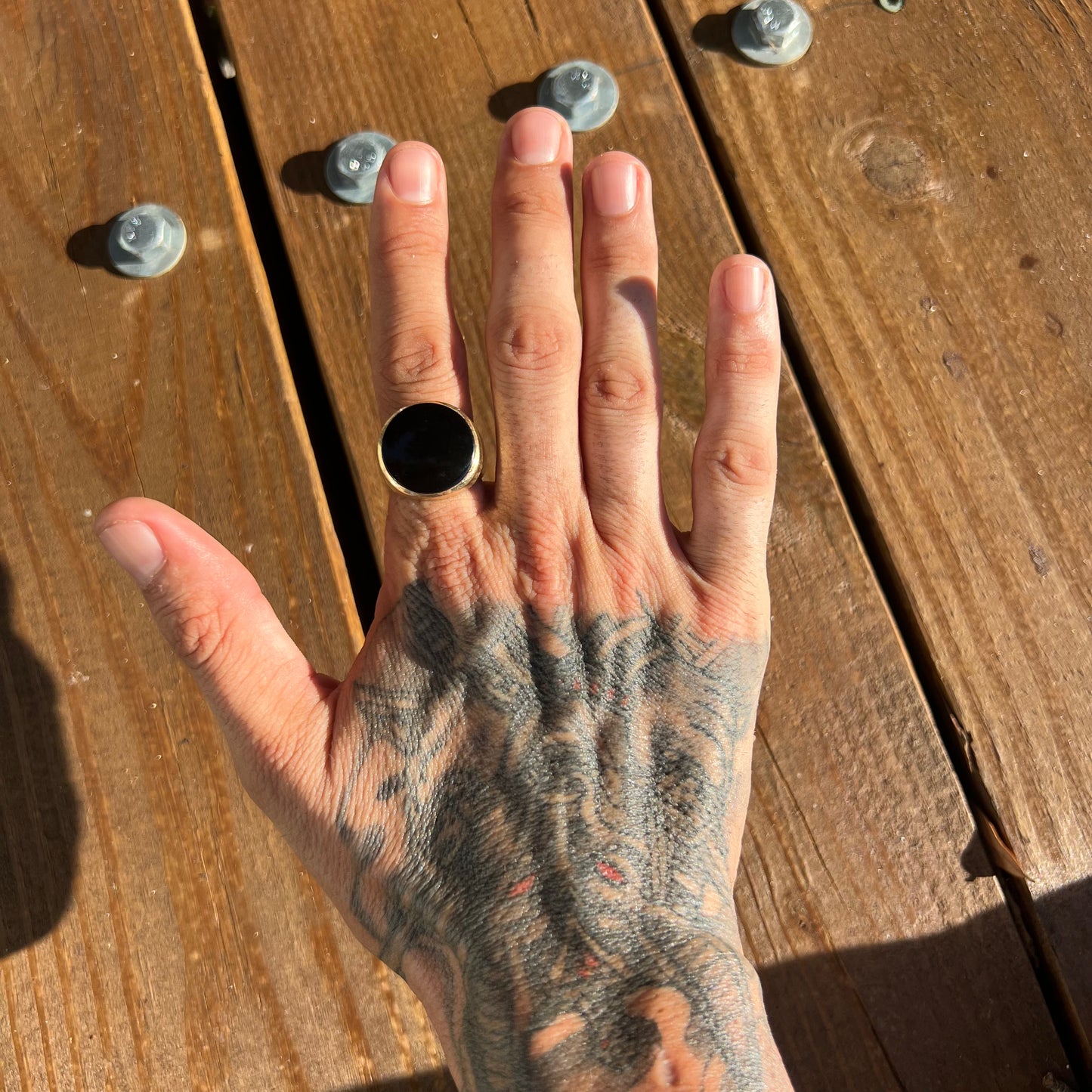 1970’s 14k Yellow Gold Large Back Onyx Oval Signet Ring (Size:10)