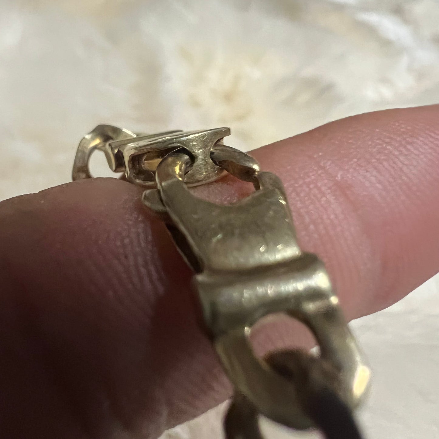 1980’s Solid Heavyweight 14k Old School Figure 8 Link Necklace