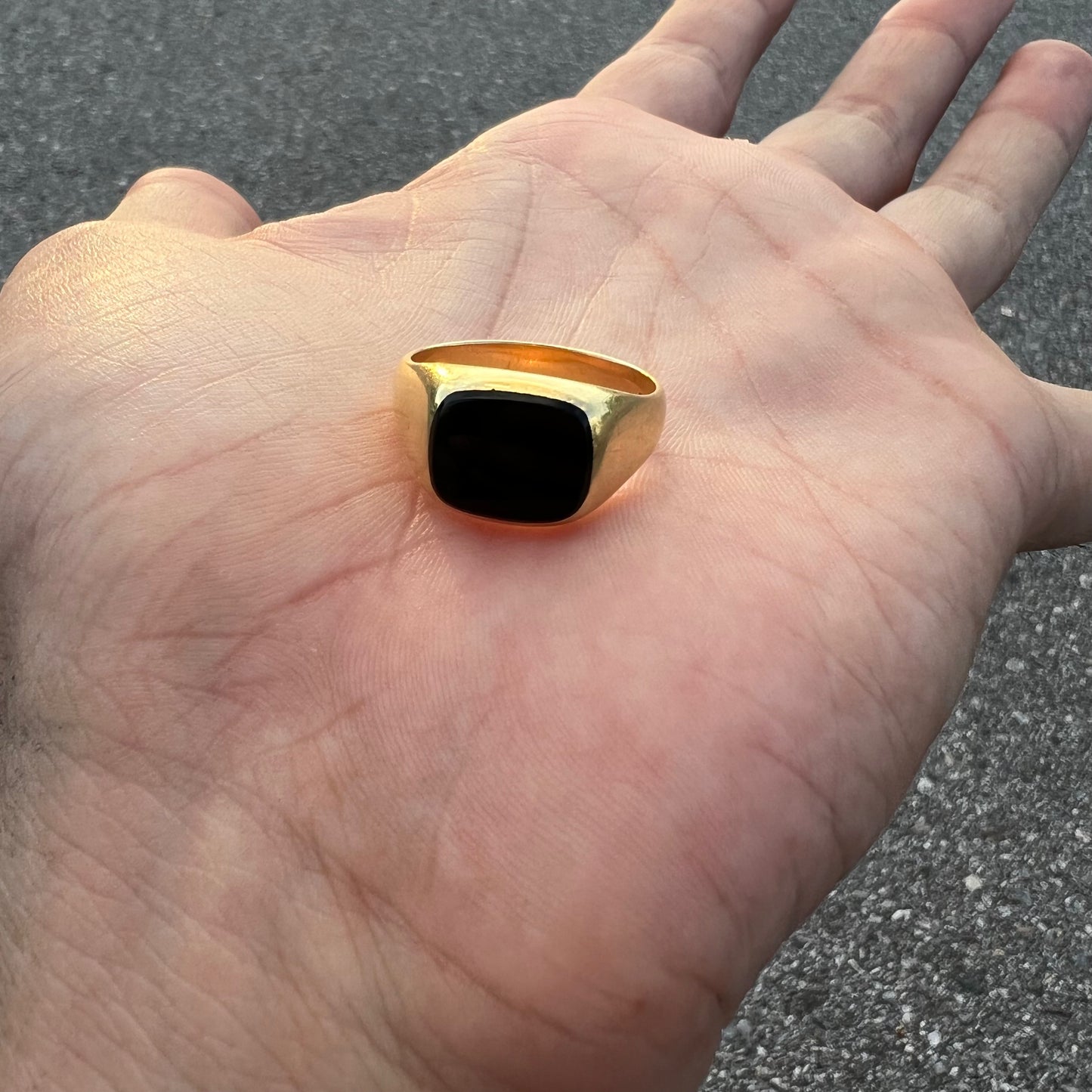 Mid-Century 18k Black Onyx Italian Signet Ring (10.5)