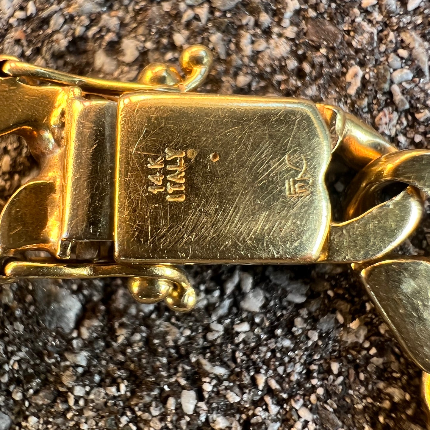 Vintage 14k Chunky Razorblade Cuban Link Bracelet