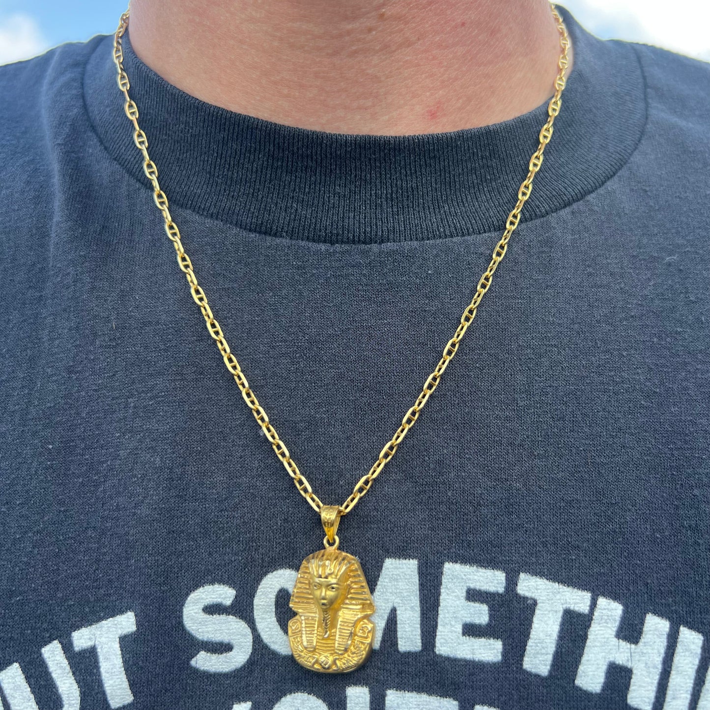 Vintage 18k Egyptian Hallmarked Pharaoh Pendant