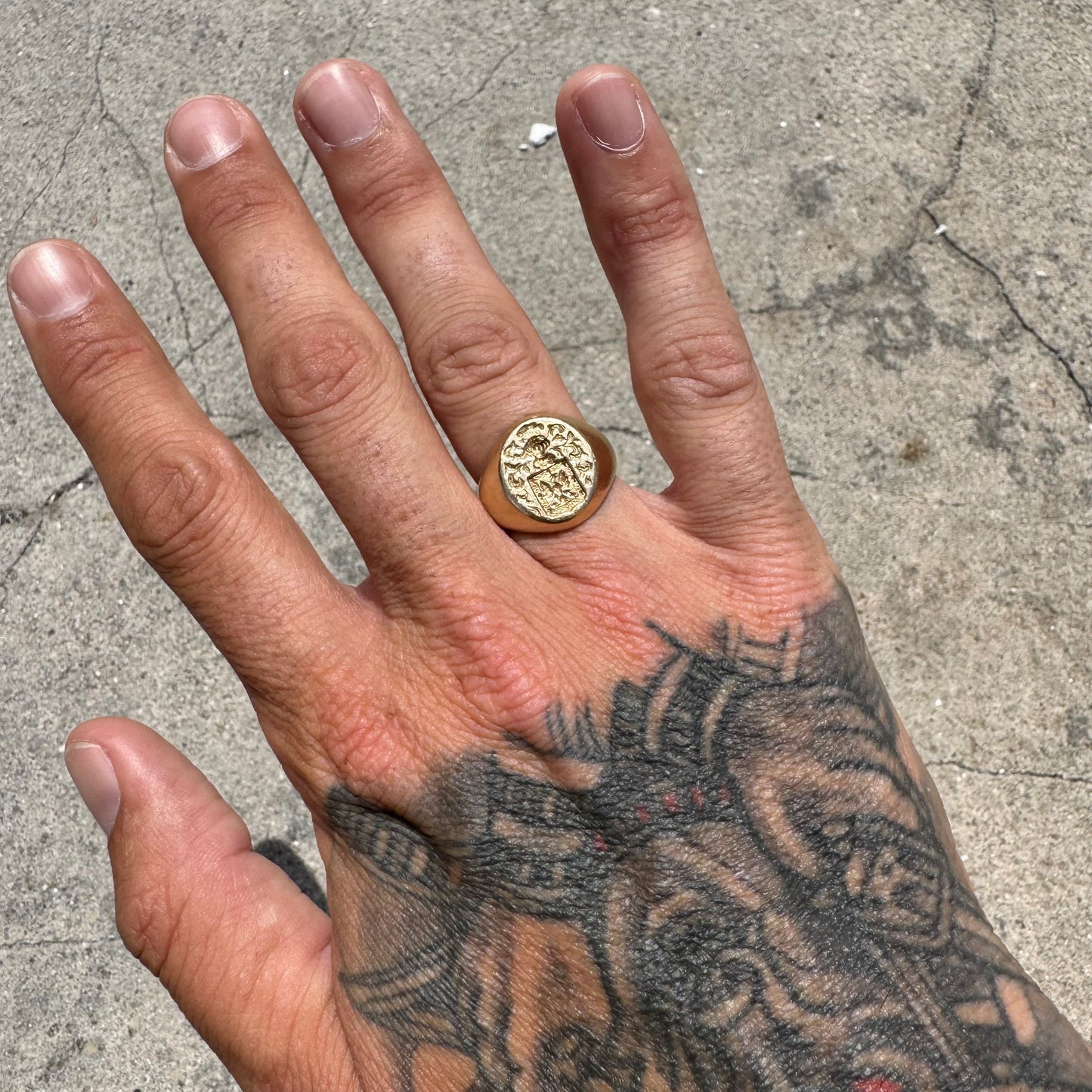 Antique Solid 14k Yellow Gold Warrior Crest Intaglio Signet Ring (7.5)