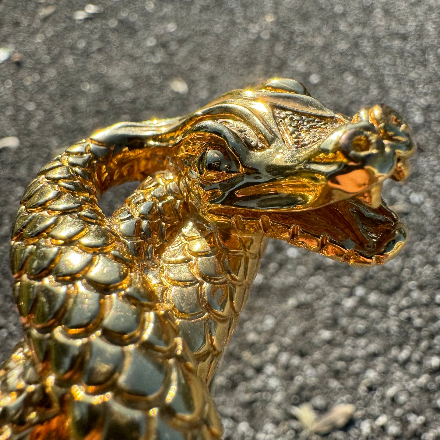 Vintage 14k Yellow Italian Gold Large Menacing Snake Bracelet (7”-8”)