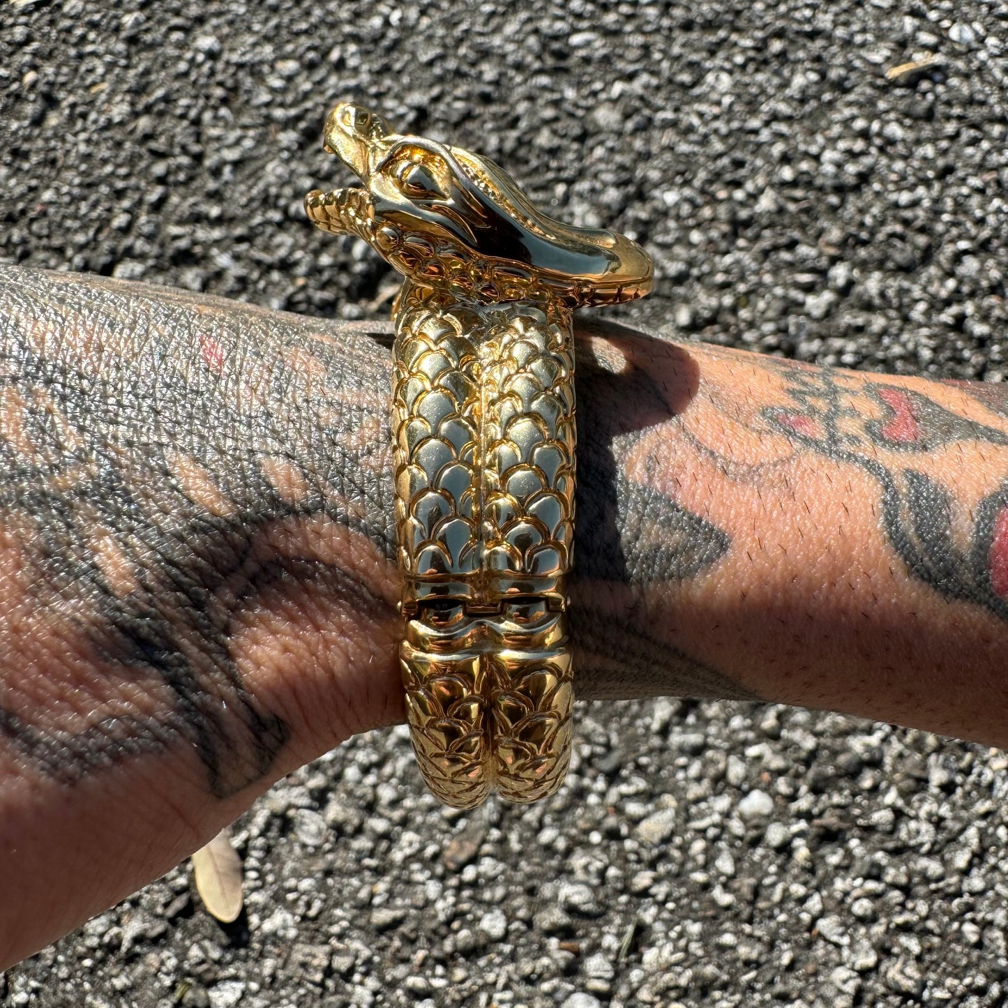 Vintage 14k Yellow Italian Gold Large Menacing Snake Bracelet (7”-8”)