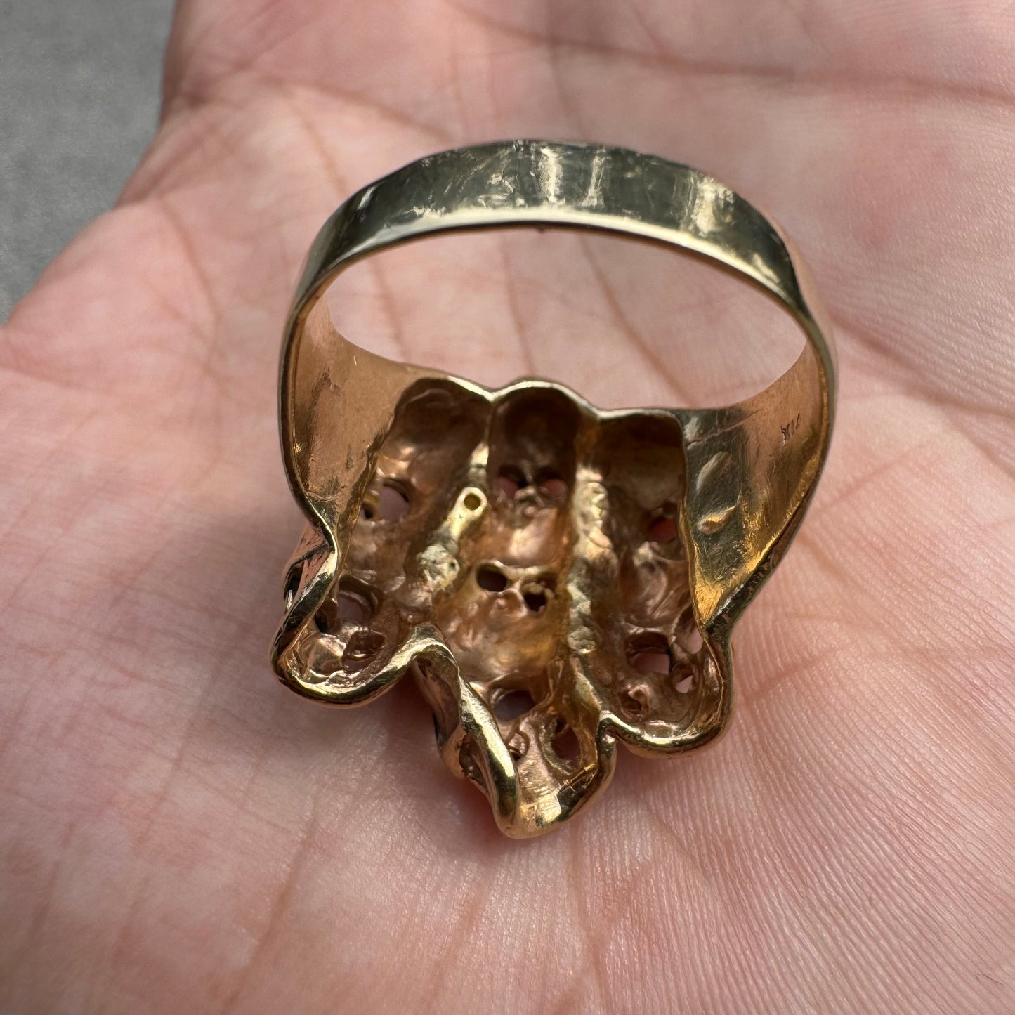 Vintage Solid 14k Yellow Gold Natural Ruby Large Skull Pile Ring (11)