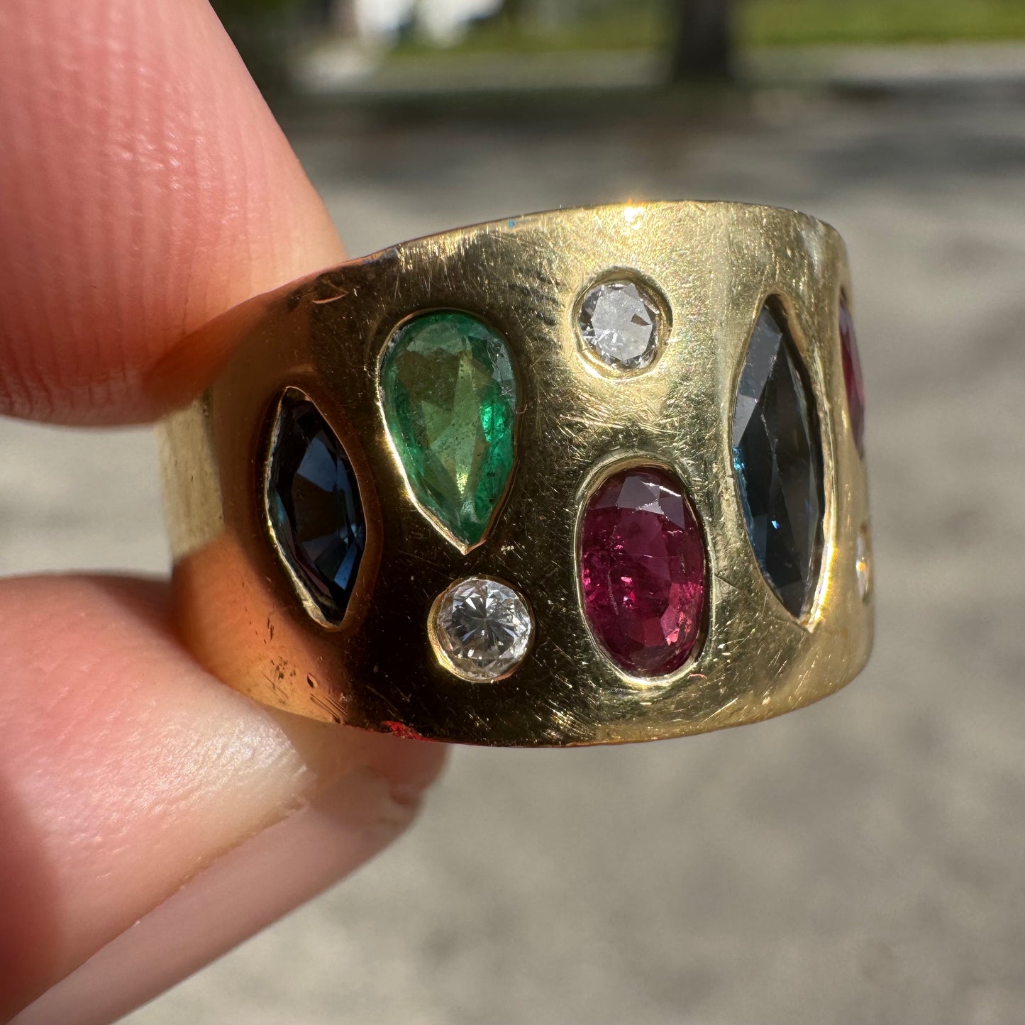 Custom Solid 18k Yellow Gold 2.35ctw Flush Set Natural Sapphire, Ruby, Emerald, And Diamond Tapered Cigar Band (7)