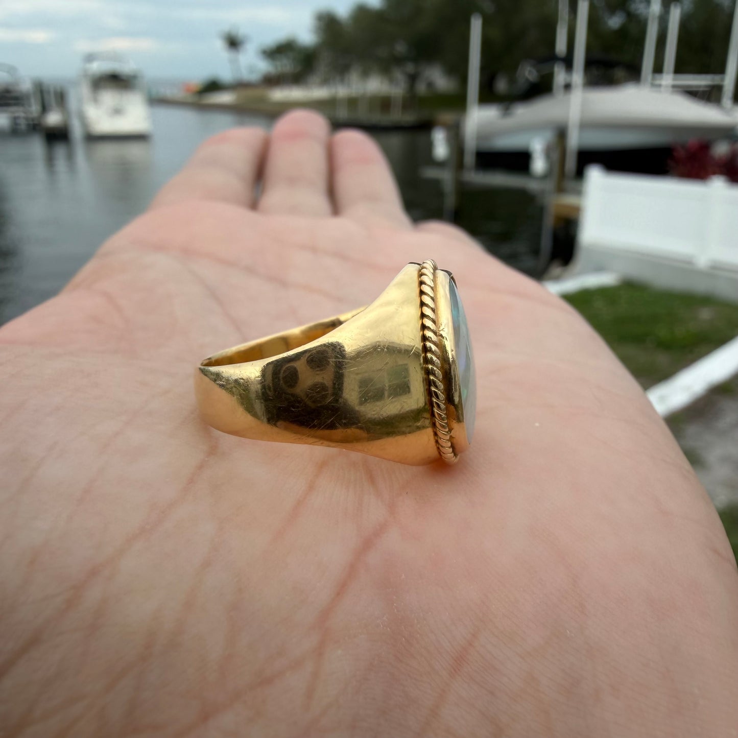 Vintage Solid 18k Yellow Gold Large Australian Opal Signet Ring (8)