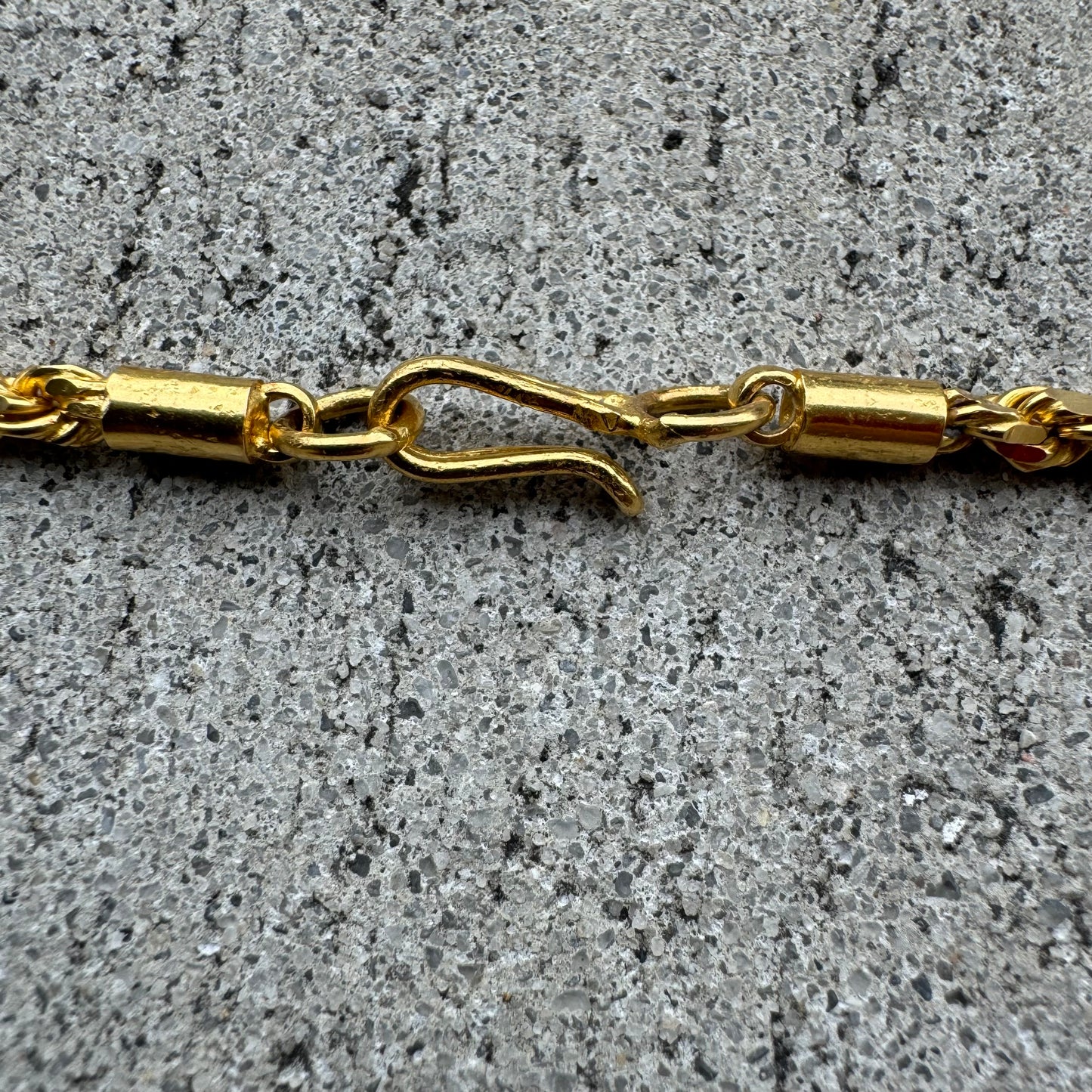 Vintage Solid 22K Yellow Gold Heavyweight Diamondcut Rope Chain Necklace (24”)
