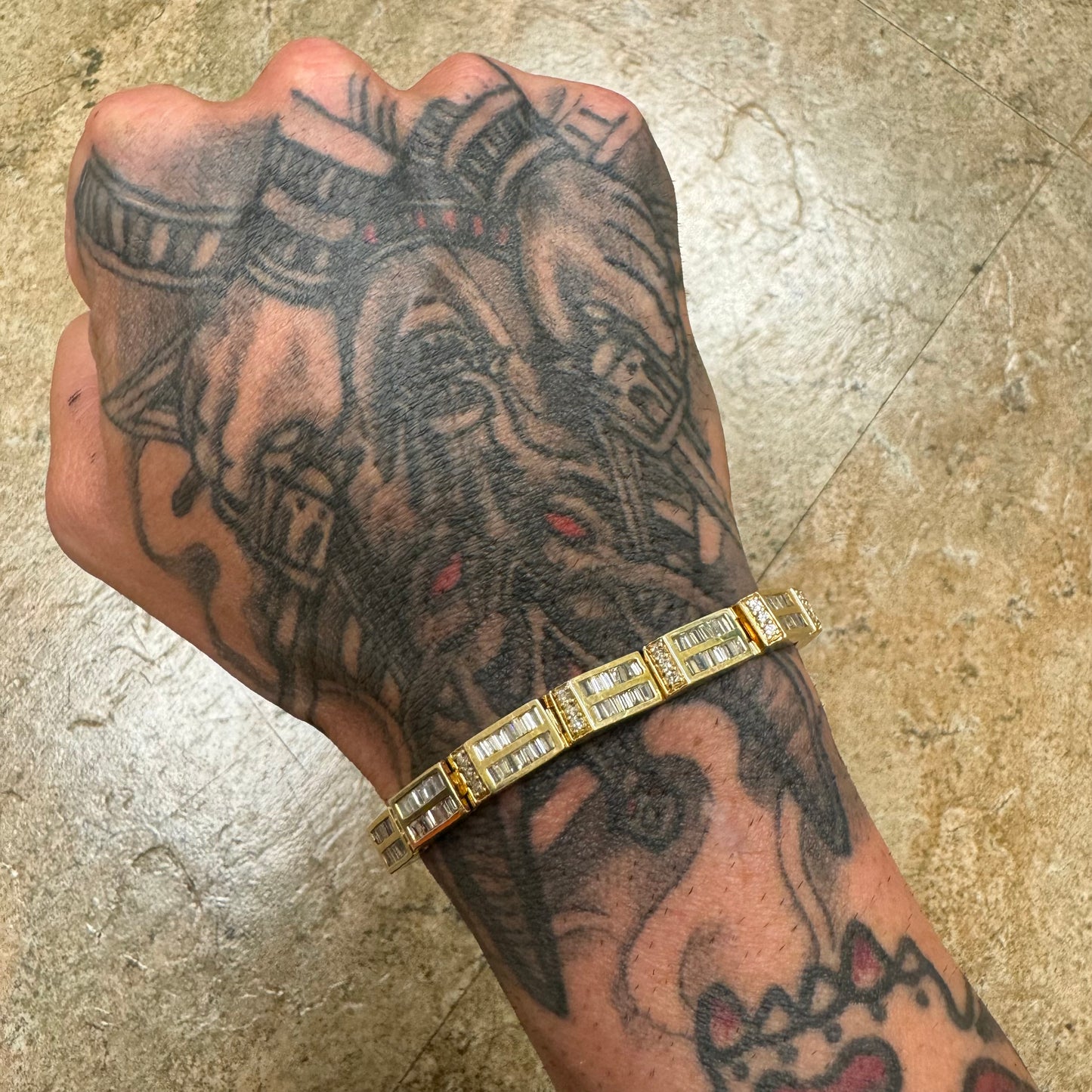 Vintage 14k Yellow Gold 10.5CTW Natural Diamond Bracelet (7.25”)