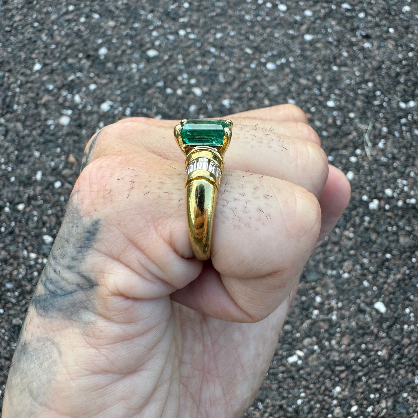 Vintage 4.0ct Emerald 18k Yellow Gold Natural .50ctw Baguette Diamond Ring (7.25)