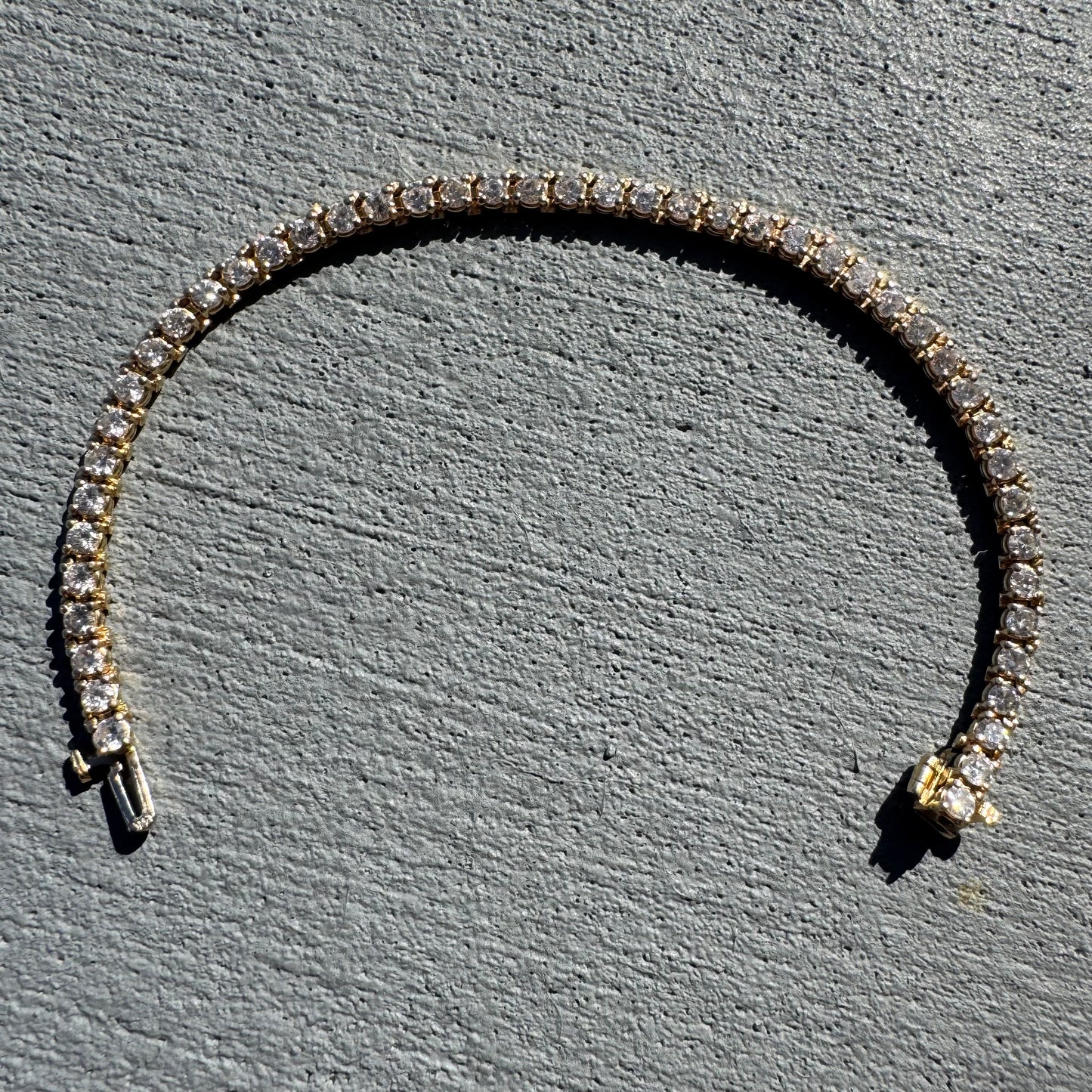 Vintage Solid 14k Yellow Gold 4.0ctw Natural Diamond Tennis Bracelet (6.5”)