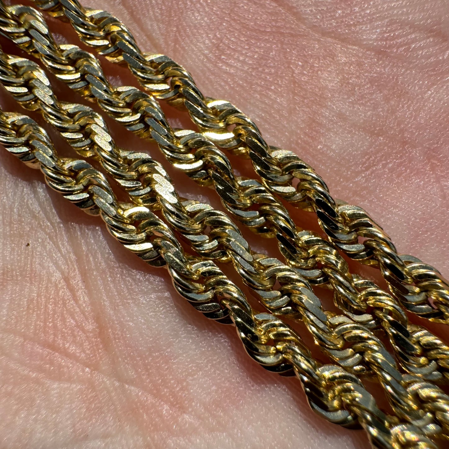1980’s/90’s Solid 14k Diamondcut Yellow Gold Rope Chain Necklace By Michael Anthony (24”)