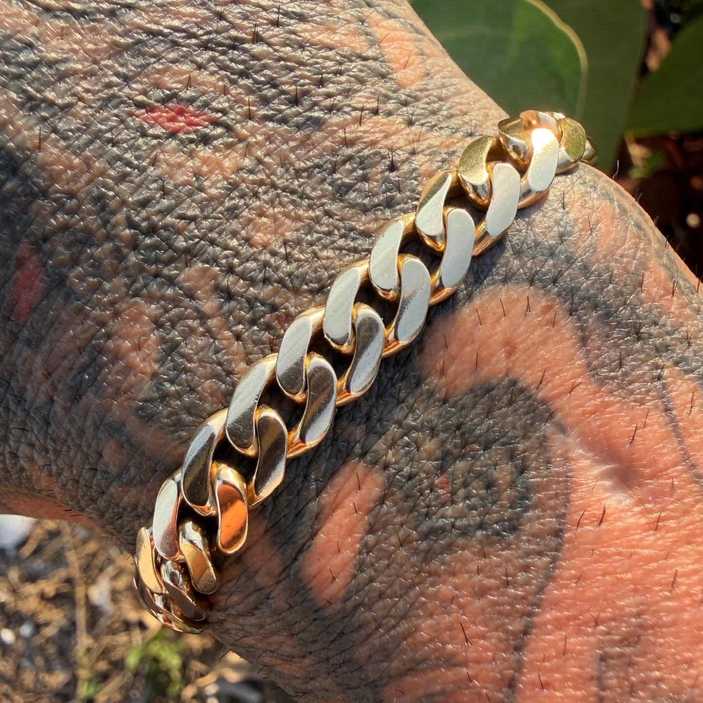 Vintage Solid 18k Yellow Gold Classic Cuban Link Bracelet  (7.5”)