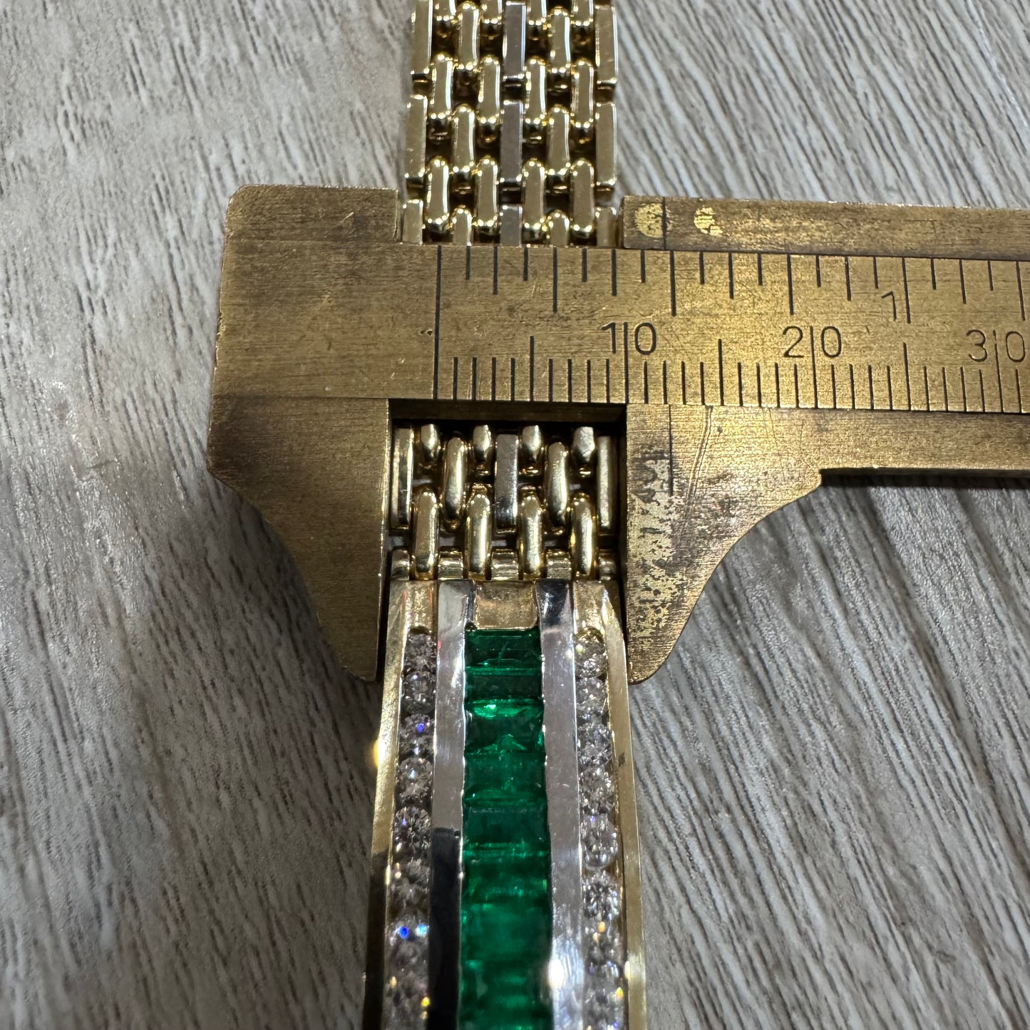 Vintage Heavyweight Solid 14k Yellow Gold 4ctw Natural Emerald And Diamond Panther Link ID Bracelet (7.75”)