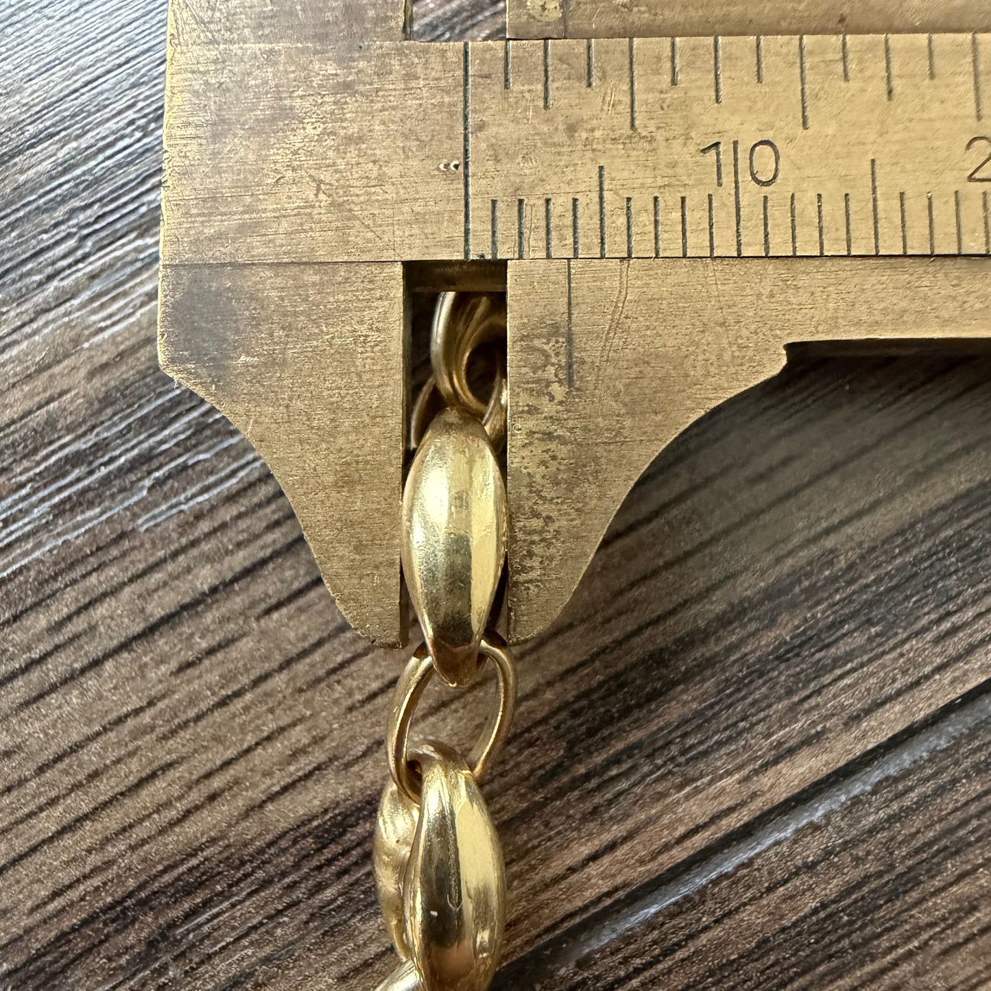 Antique Heavyweight 18k Yellow Gold Classic Puffed Gucci Link Necklace (18.5”)